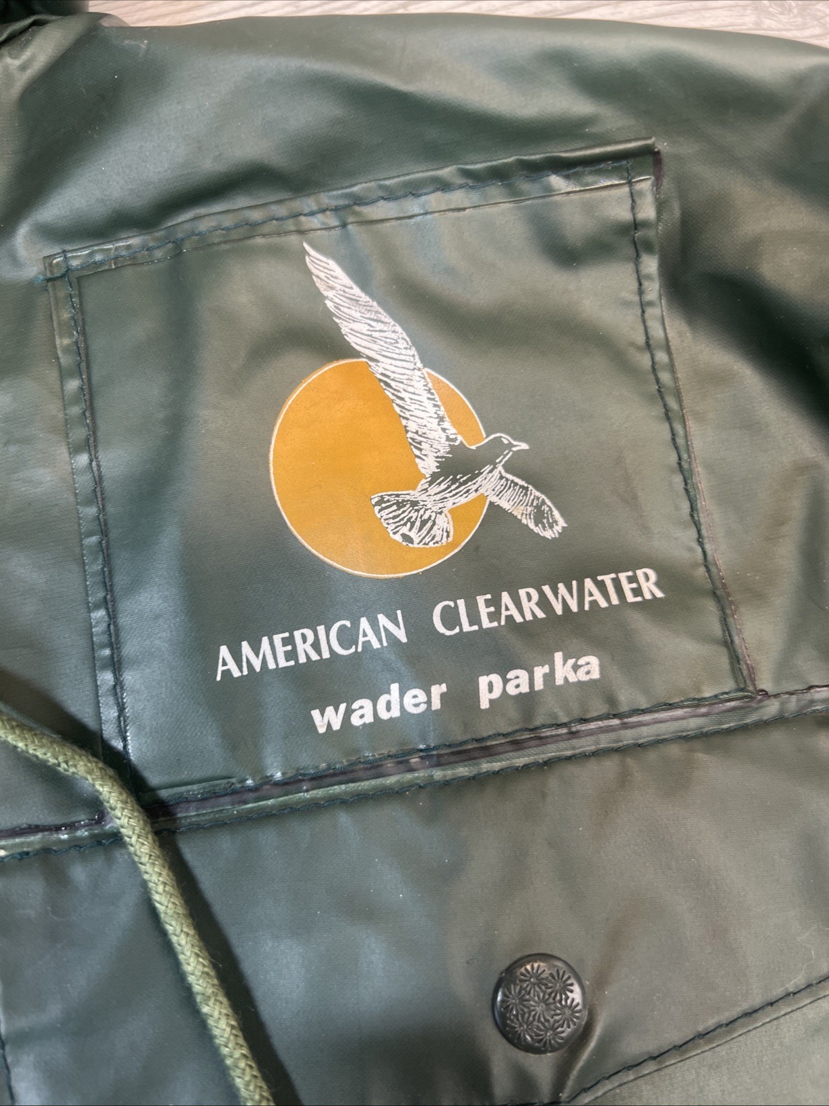 Vintage American Clearwater Waterproof Hooded Olive Rain Coat Jacket L