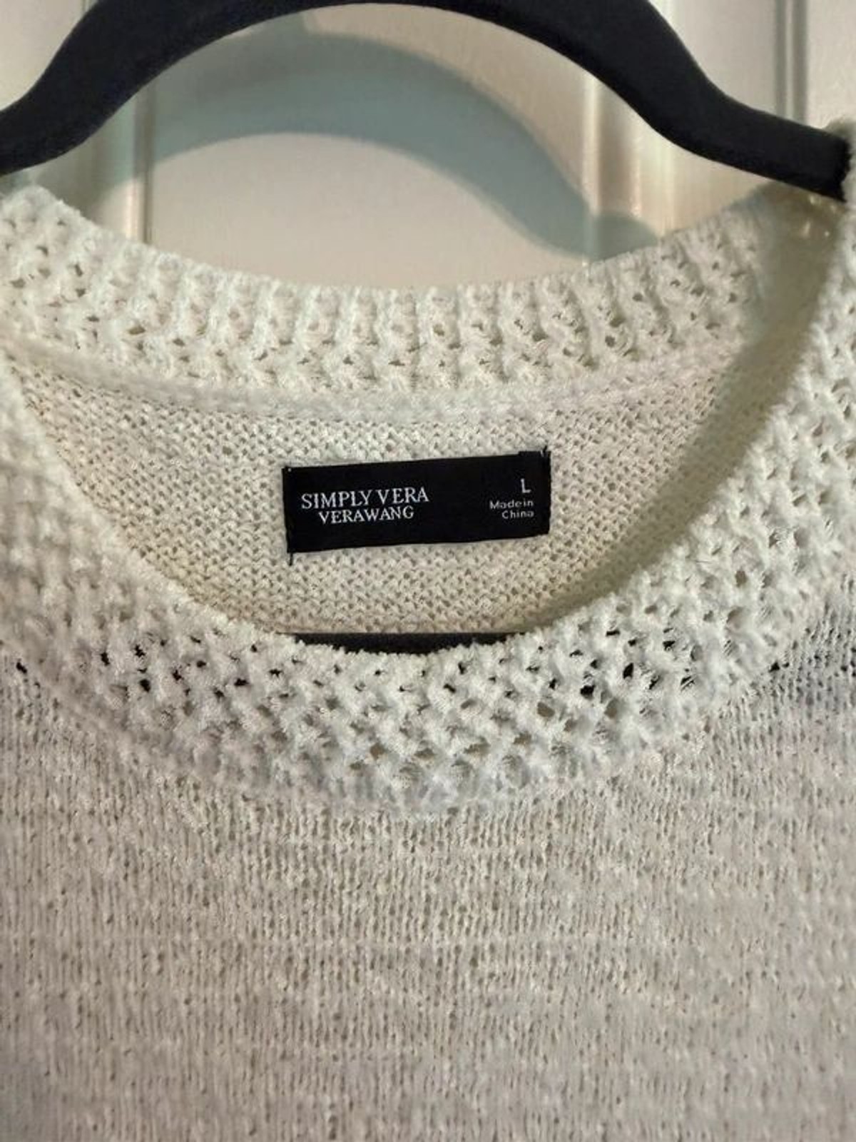 Vera Wang Cream Sweater Tank L