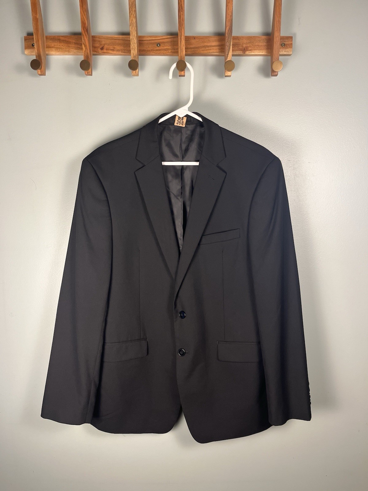 Calvin Klein Black Solid Tuxedo Suit Jacket 42R Regular Fit 2-Button Notch