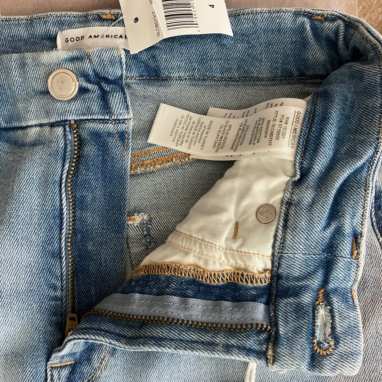 Good American Good Legs Cigarette Straight Leg Jeans Size 4/27 Light Indigo NWT