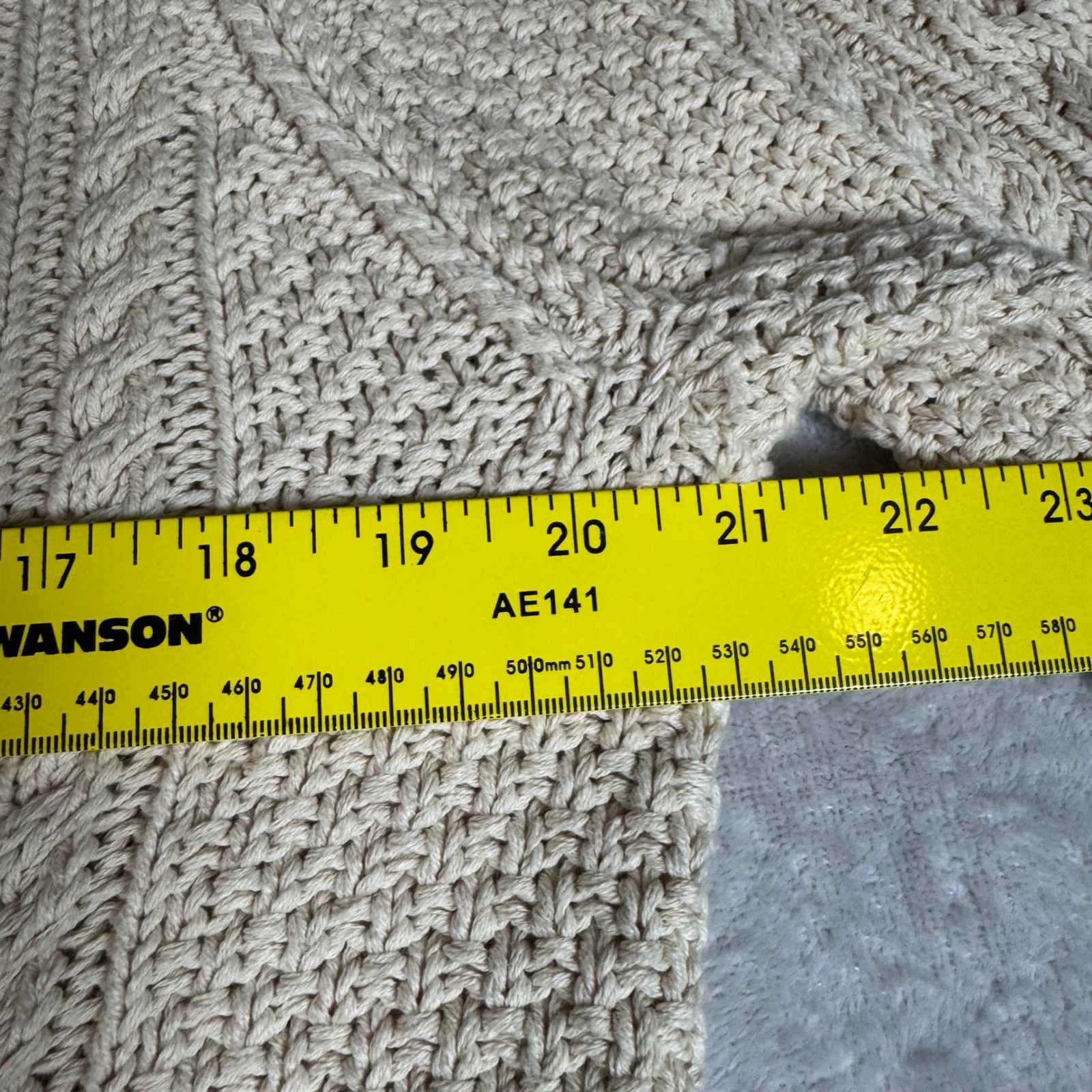 LL Bean Signature Women’s M Cream 100% Cotton Cable Knit Side Zip Sweater S