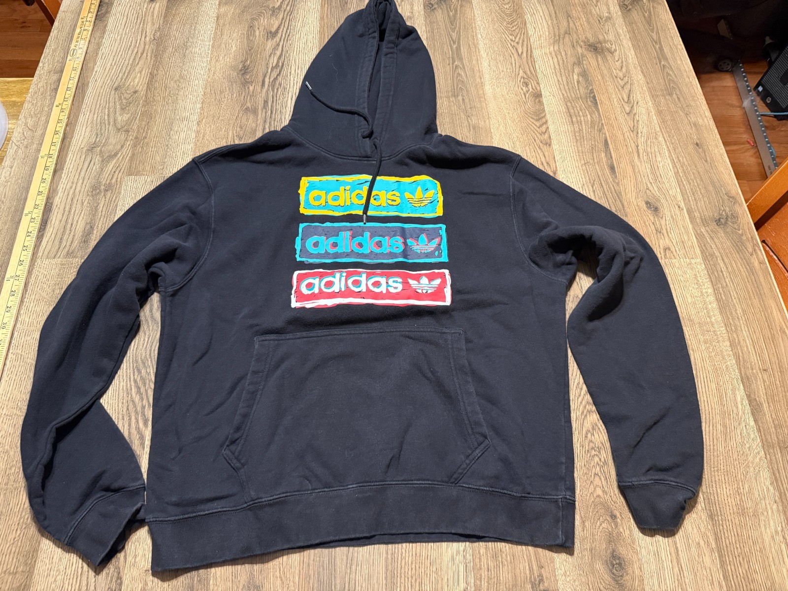 Adidas Sweatshirt, Men’s Large, Black Yellow Green Blue Red White, Logo Print