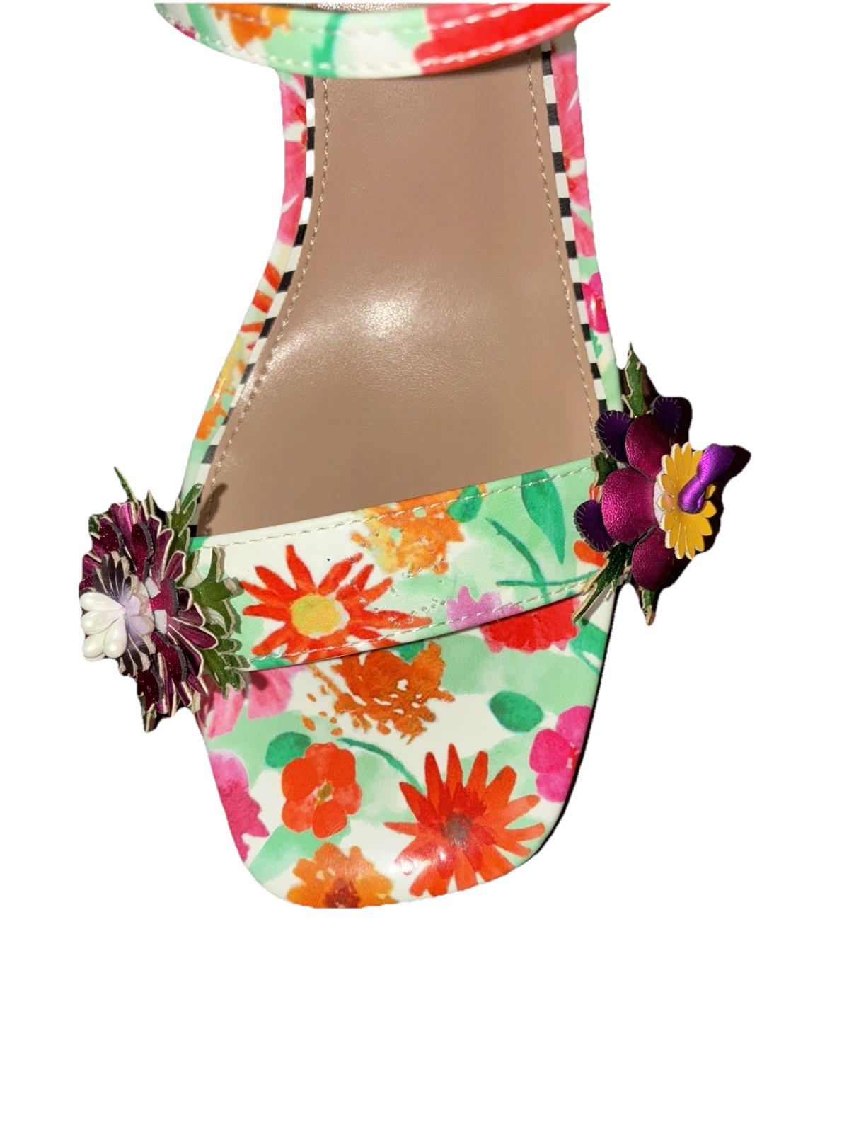 New Betsy Johnson Strap Flower Heels 9.5