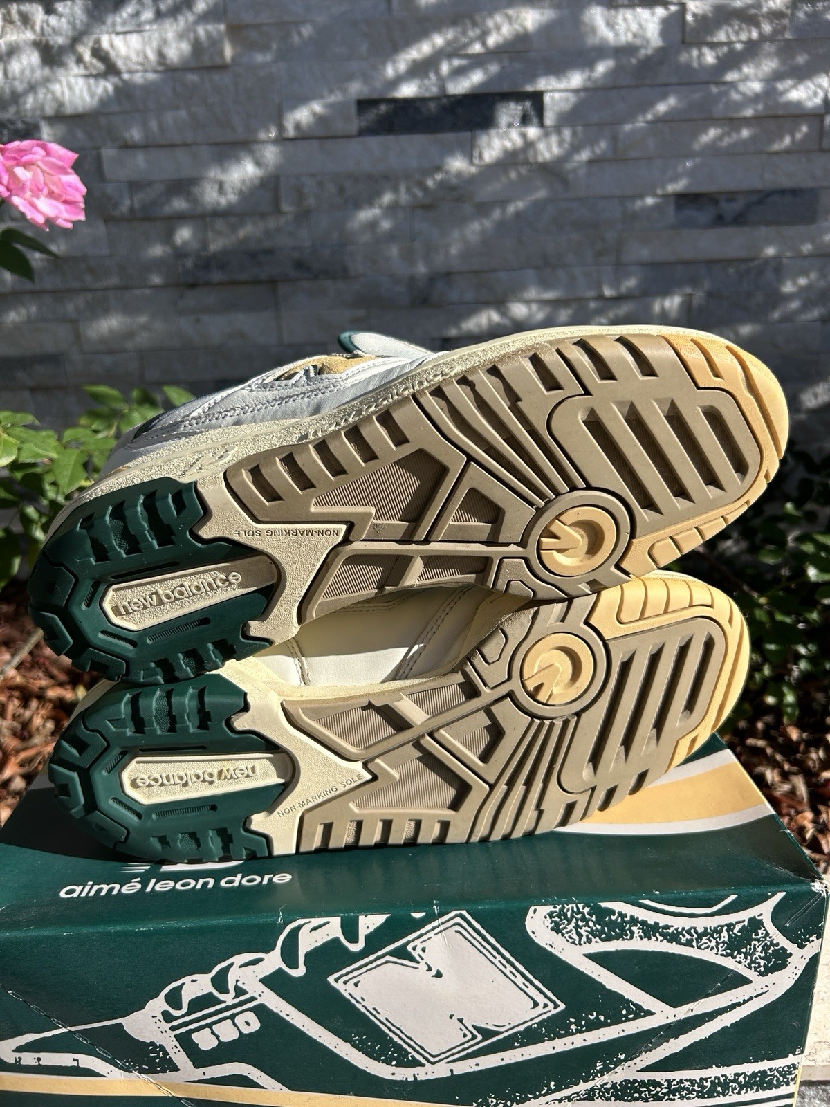 9.5 – New Balance 550 x Aimé Leon Dore ‘Green Yellow’ 2021 [BB550A2]