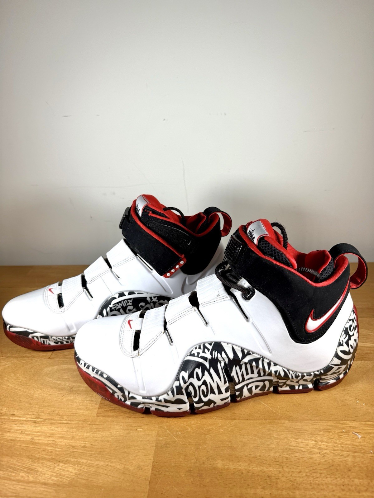 Size 13 – Nike Zoom LeBron 4 2023 Graffiti
