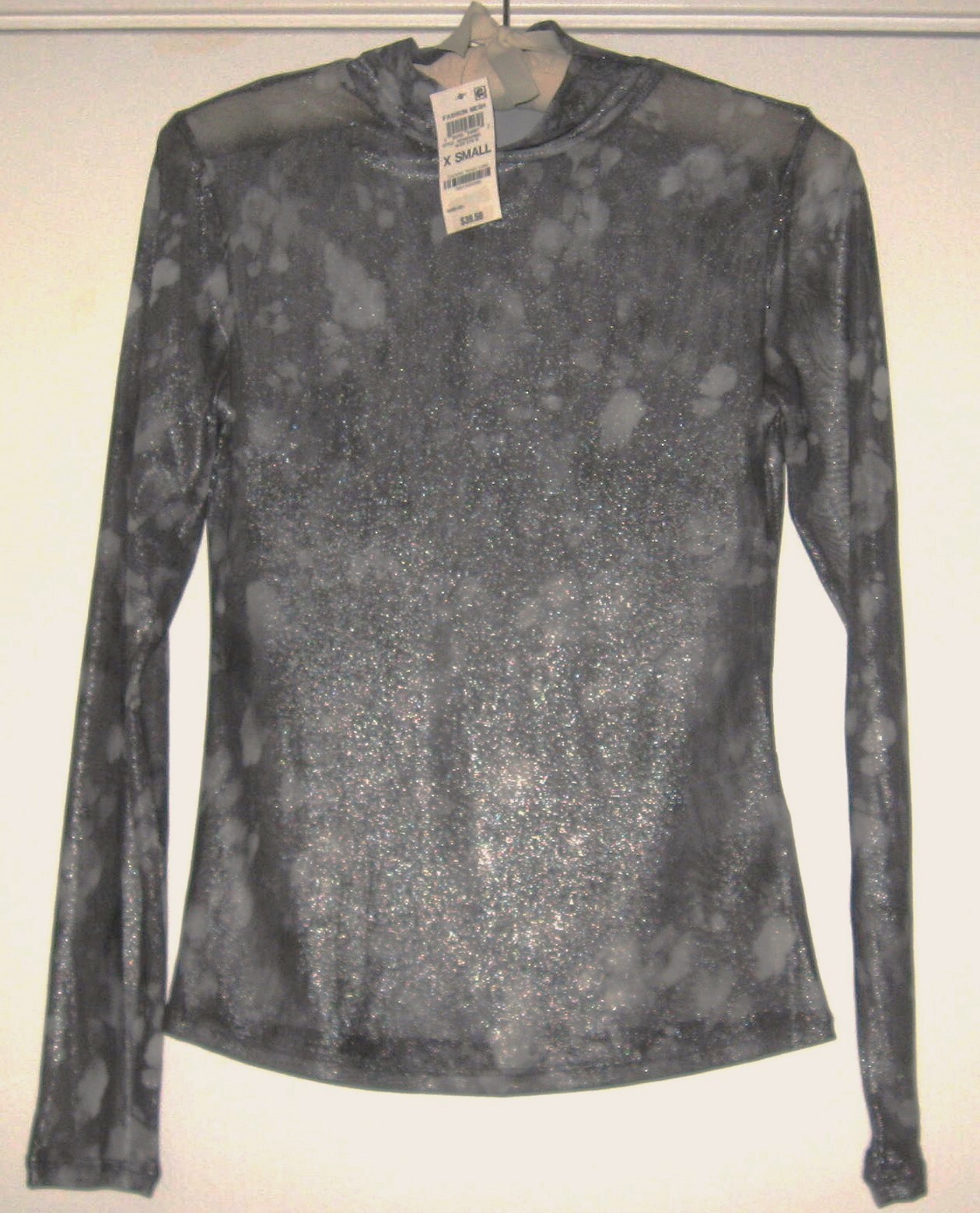 BAR III GORGEOUS FLORAL PRINT SEMI-SHEER MESH LONG SLEEVE TOP – XS – NWT