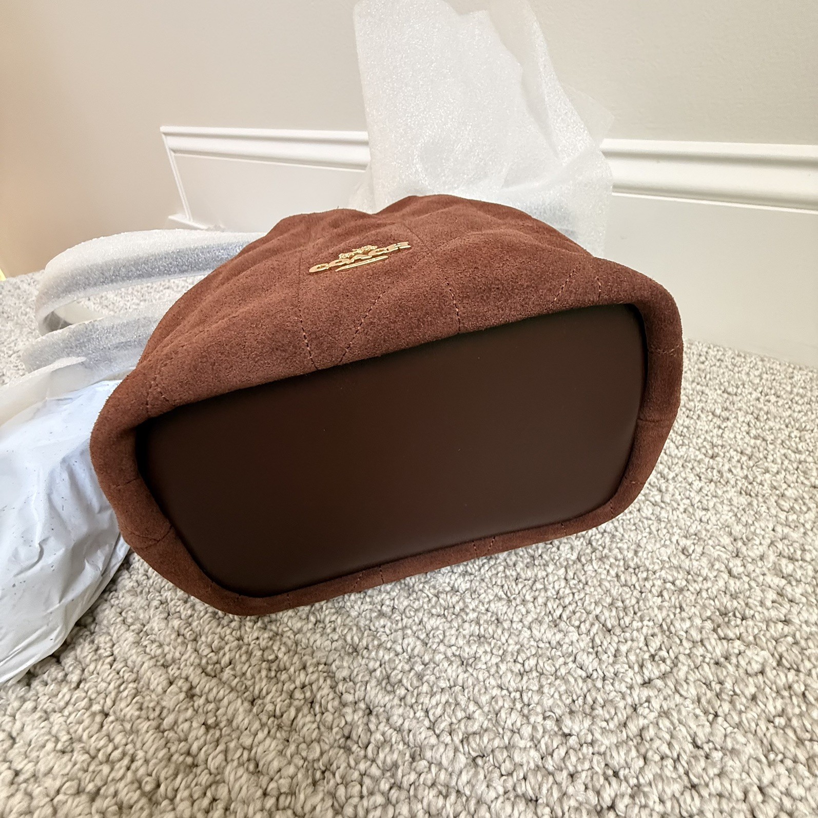 🤎 NWT COACH Faye Mini Drawstring Bag With Quilting Suede & Leather CDC42 Brown