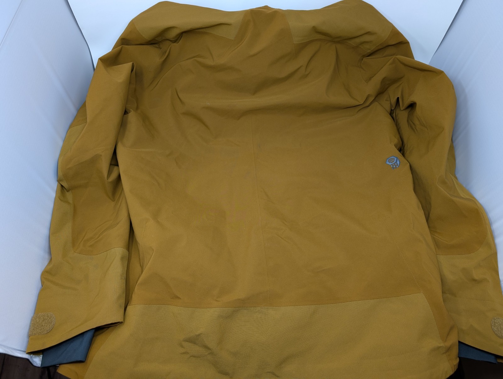 Men’s Mountain Hardwear Cloud Bank Gore-tex Hooded Jacket Large