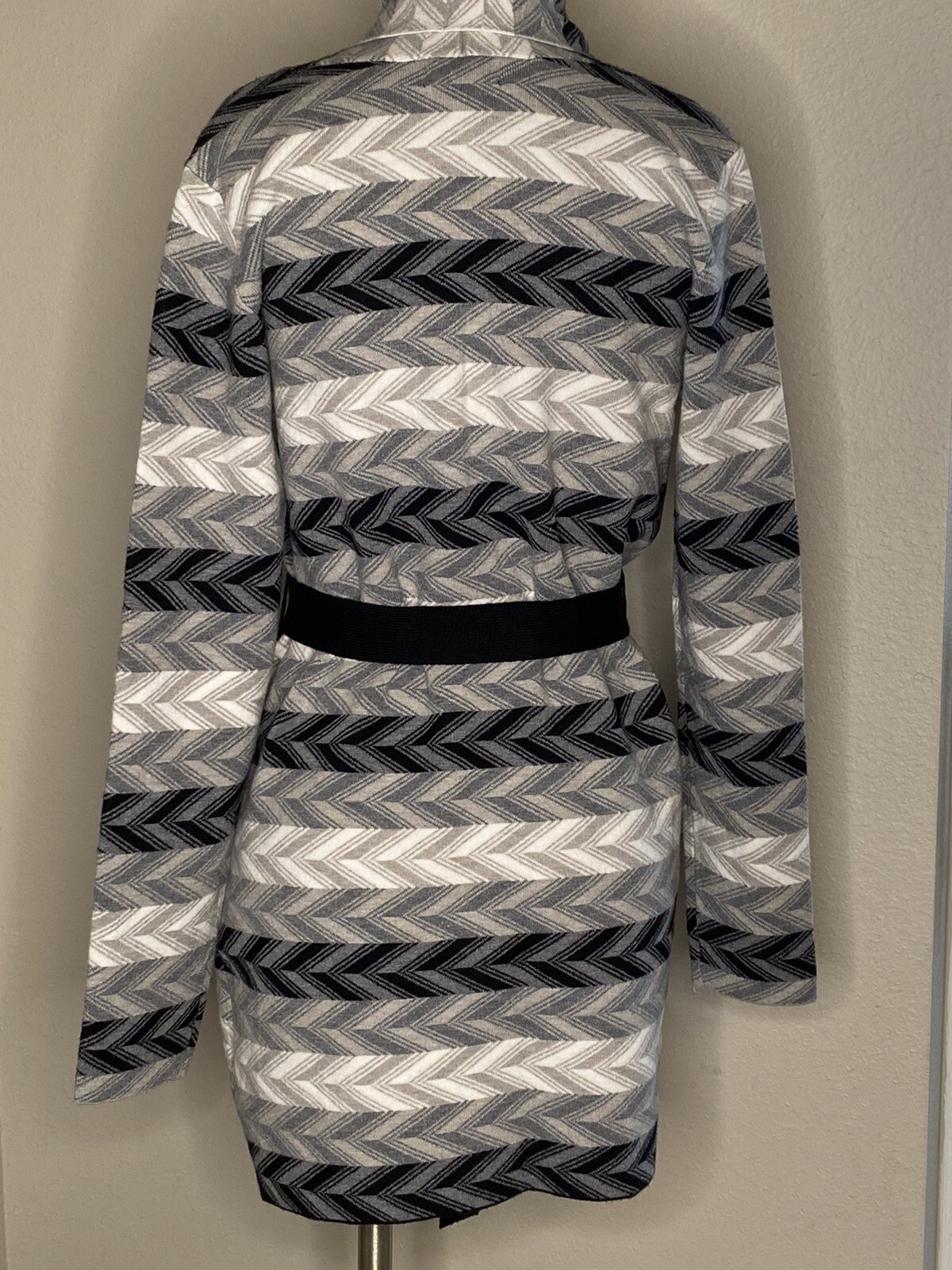 Adrienne Vittadini Tightly Woven Cardigan Sweater Med Gray Blue Beige Chevron