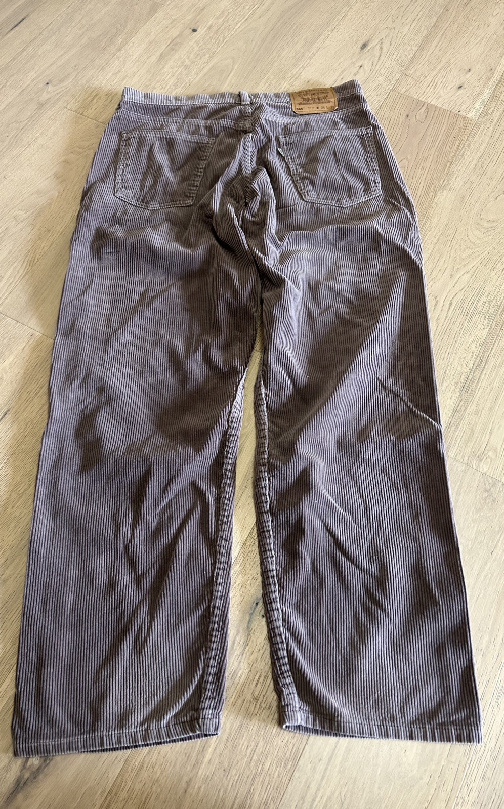 Vintage Levi’s 565 Pants Mens 34 x 32 Brown Corduroy Loose Fit Wide Leg USA