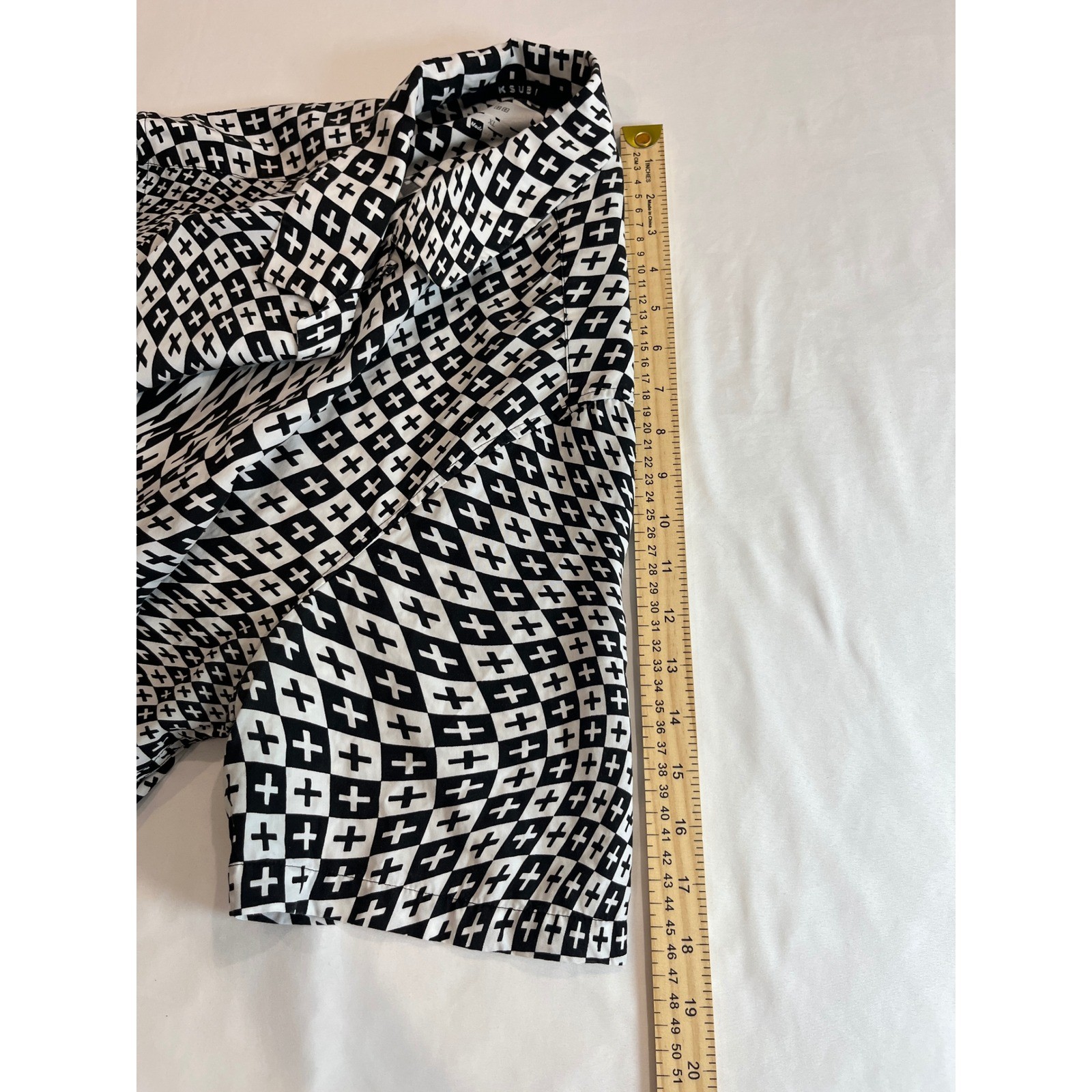 Ksubi Mens XL Black White Optical Illusion Cross Print Tencel Short Sleeve Shirt