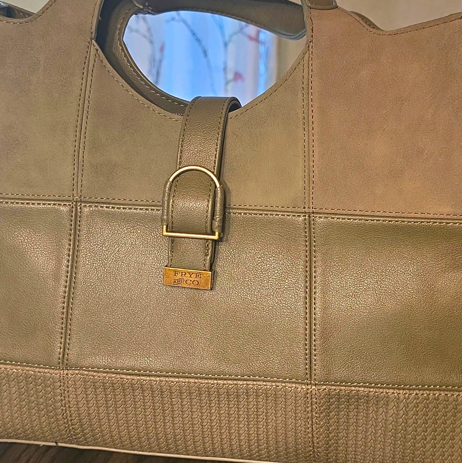 Frye Women’s Gray Tote Top Handle Zip Closure Gold Hardware Lined Pockets