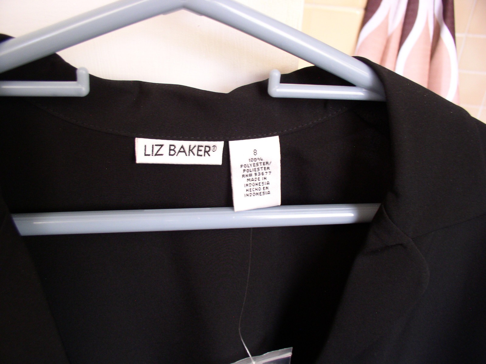 Liz Baker Blouse Black Polyester Two Button Cuff Closure Relaxed Fit NEW