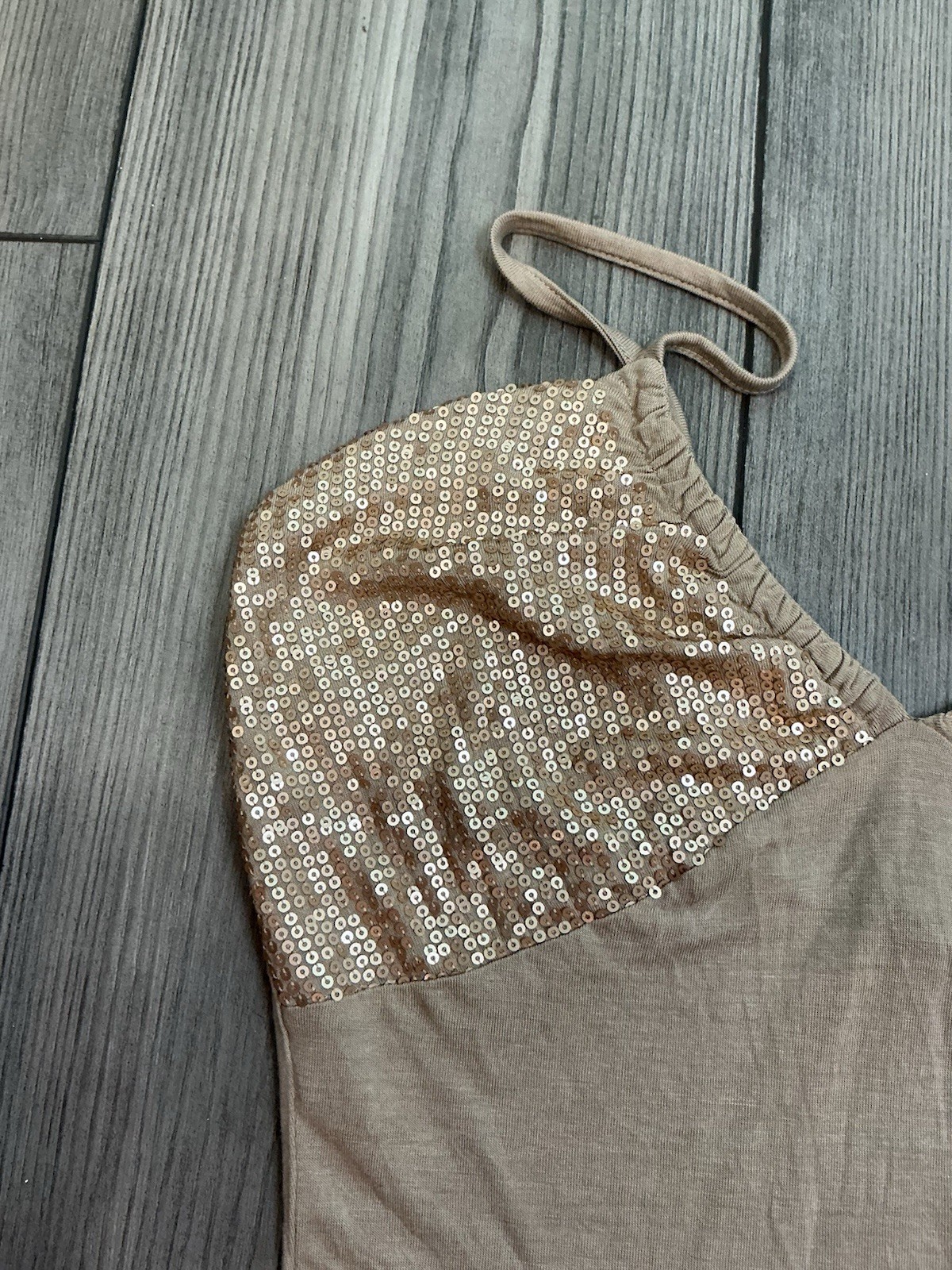 Motivi Women’s Sequin Trim Camisole Top Beige Nude Spaghetti Strap V-Neck Size S