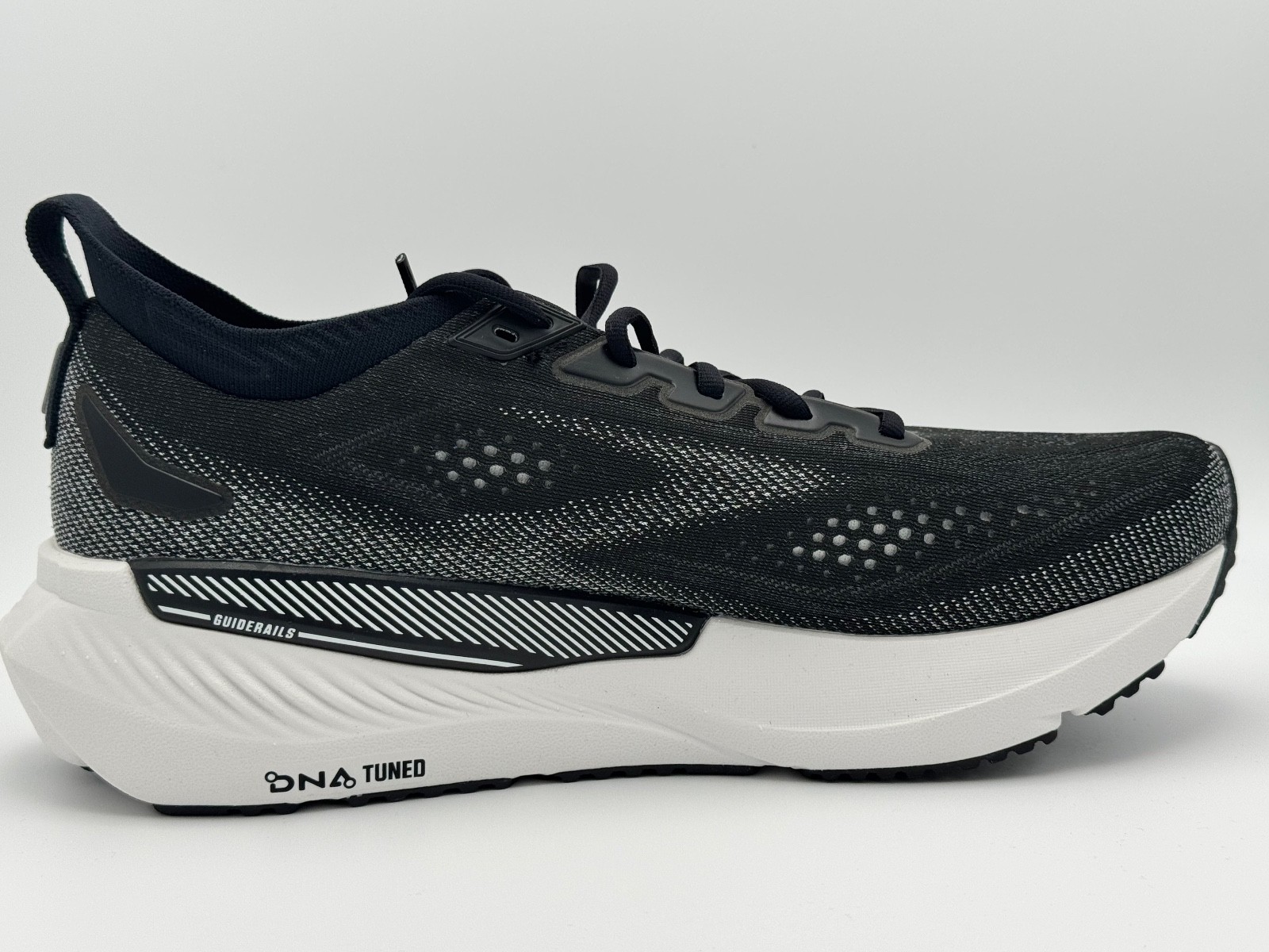 Size 10W – Glycerin GTS 23 Run & Walk Men’s Sneakers Black/Grey/White