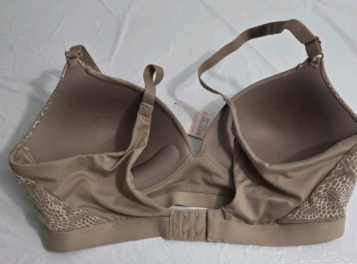 NWT WARNERS SIMPLY PERFECT 38B BEIGE WIRELESS BACK SMOOTHING LIFT PADDED BRA