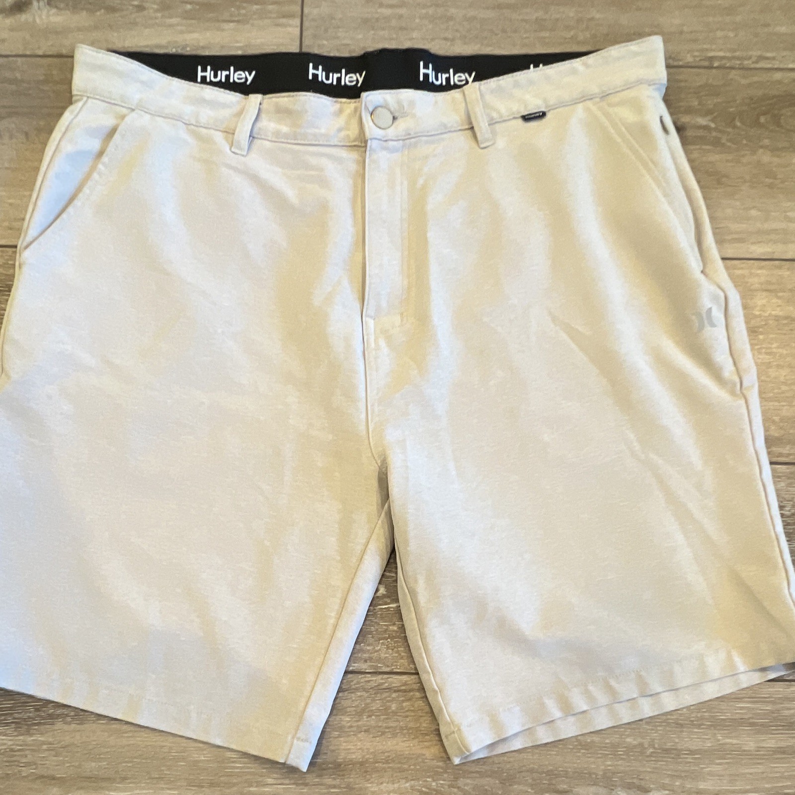 Lot of 3 Hurley Men’s Shorts -size 40 – Beige, dark gray, blue