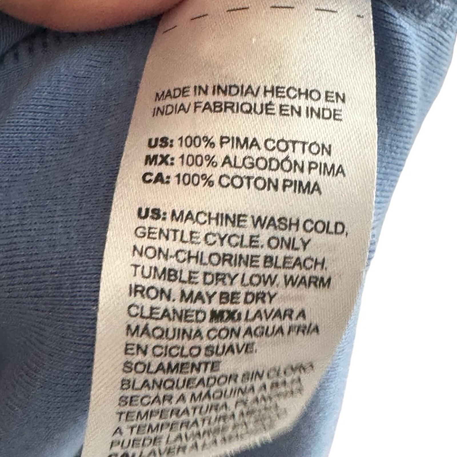 Chico’s Size 1 (Reg 8) Medium Blue Pima Cotton Long Sleeve Top w Gold “Buttons”