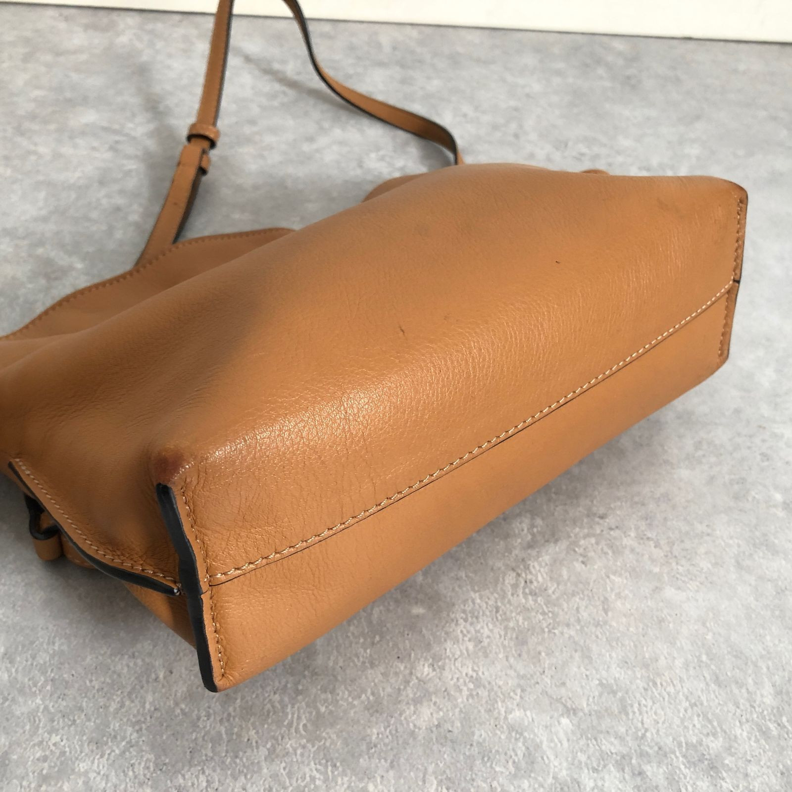 Loewe Flamenco Tan Leather Clutch Shoulder Bag Iconic Luxury Style