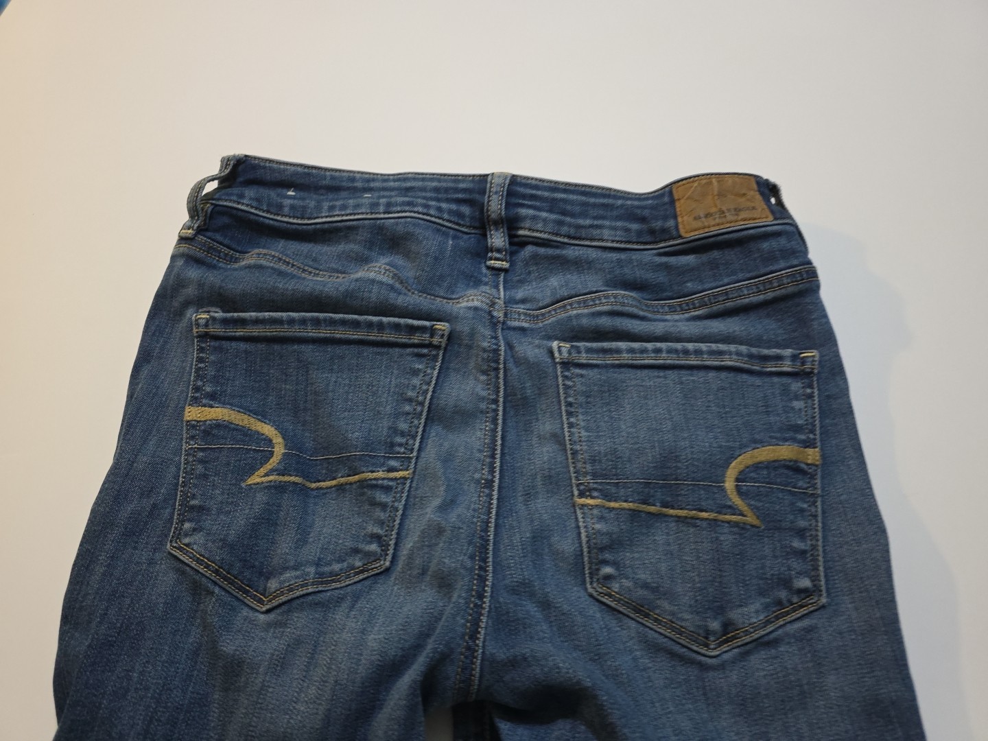 American Eagle Jeans Women’s 6 Short RN54485 CA 03873 Stretch (C11)