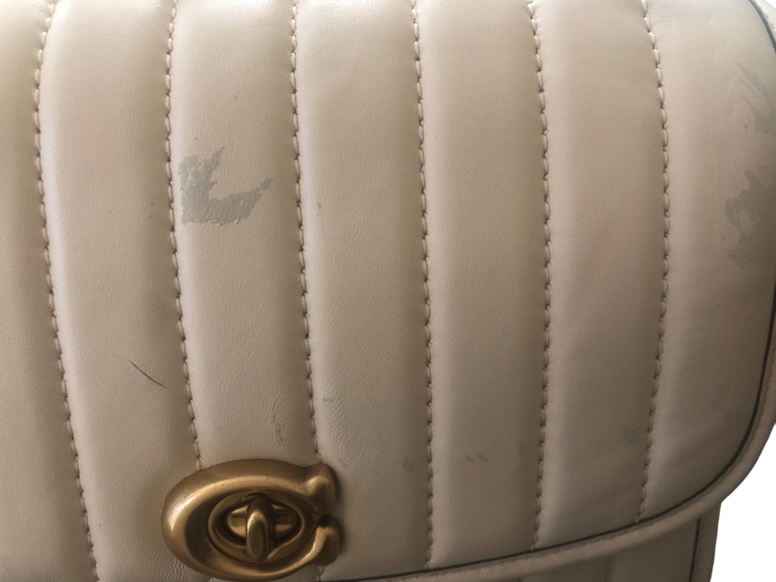 Coach Madison Womens Shoulder Bag With Quilting Chalky White Defected