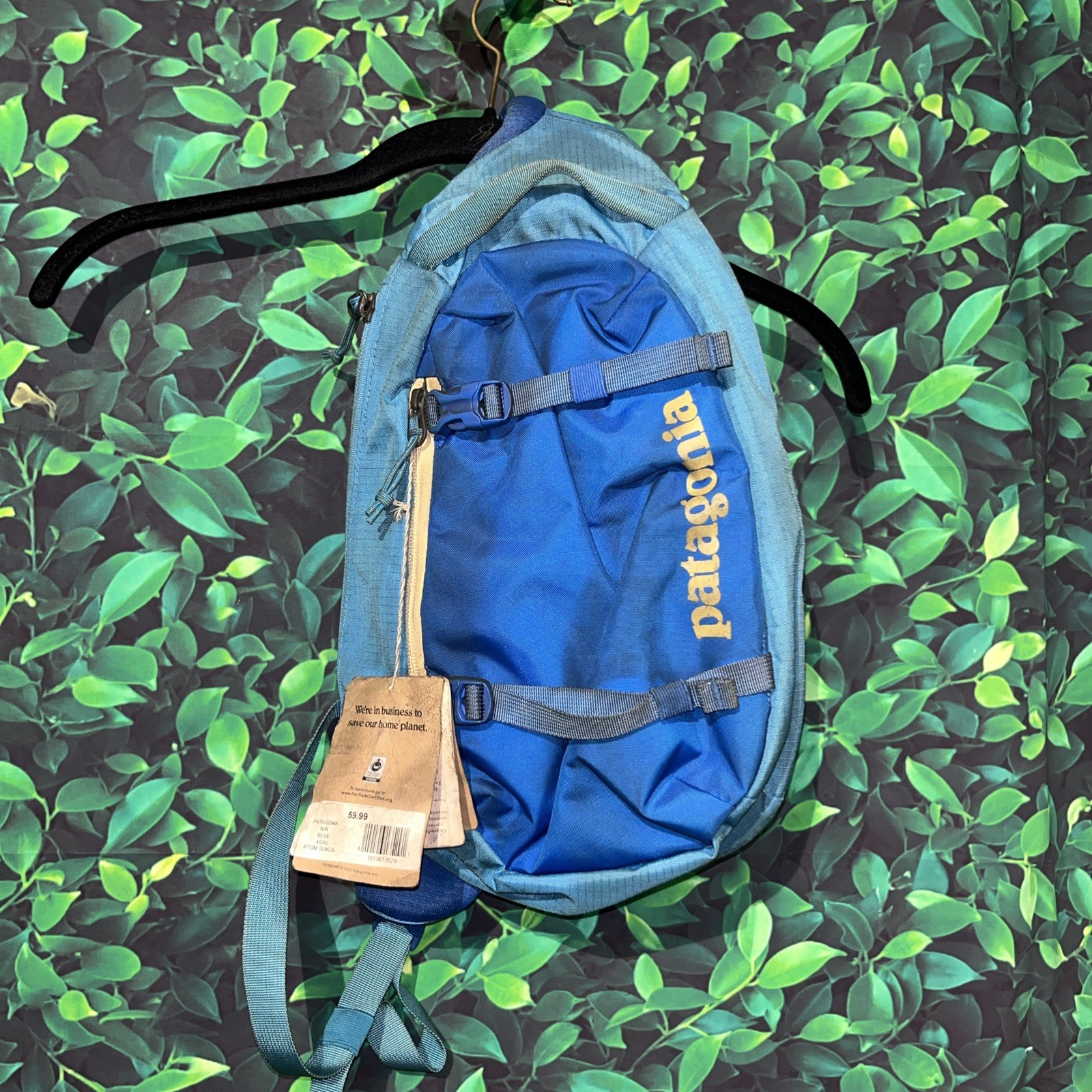 Patagonia Blue Atom Sling 8L With Defects