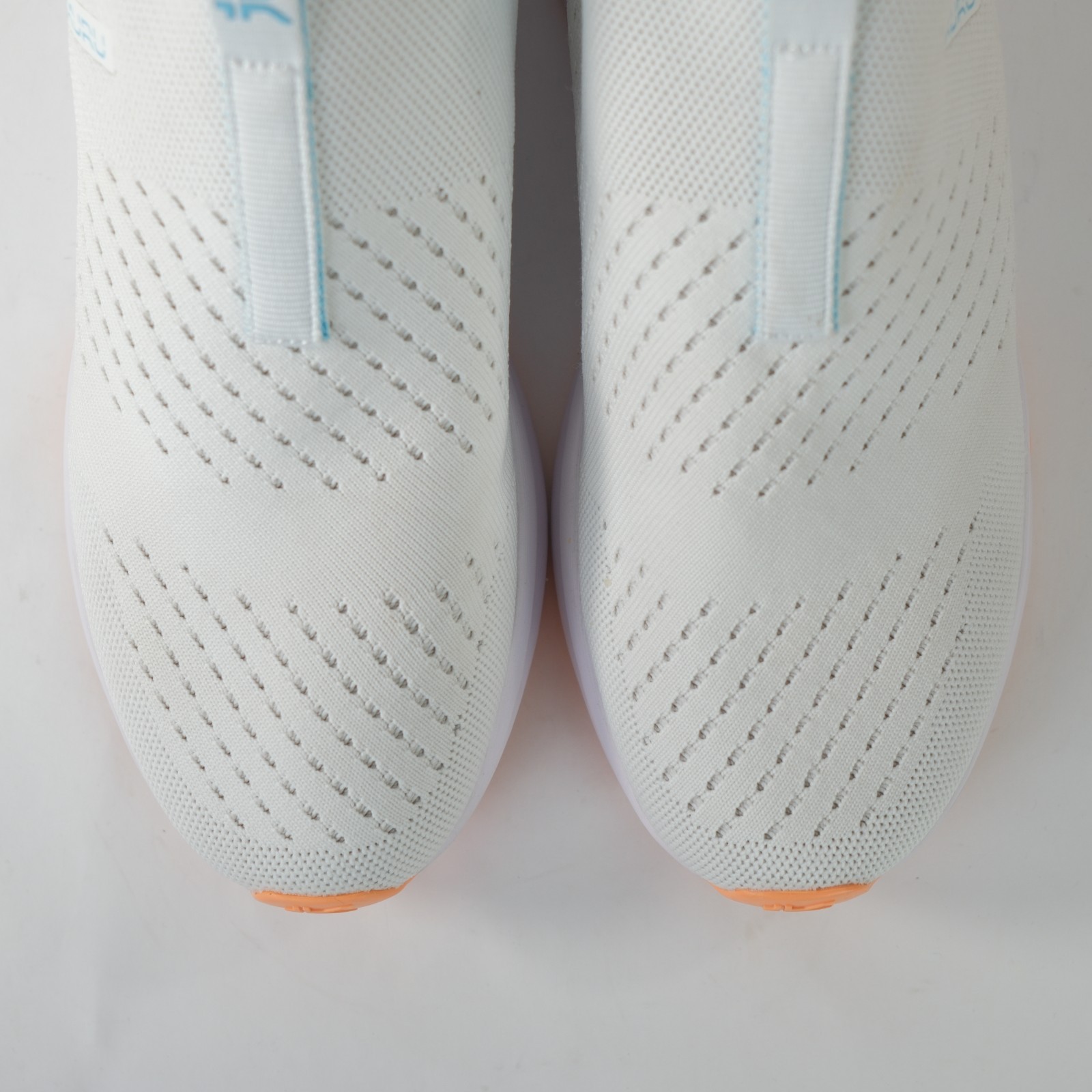 Kuru ATOM Slip-On Bright White-Topaz Blue Women’s Size 10.5 *EXCELL COND!