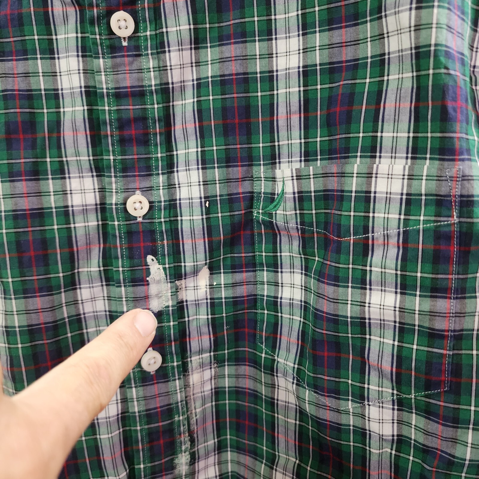 Nautica Men’s Slim Fit Wrinkle-Resistant Plaid Shirt, Green, Large**DEFECTIVE**