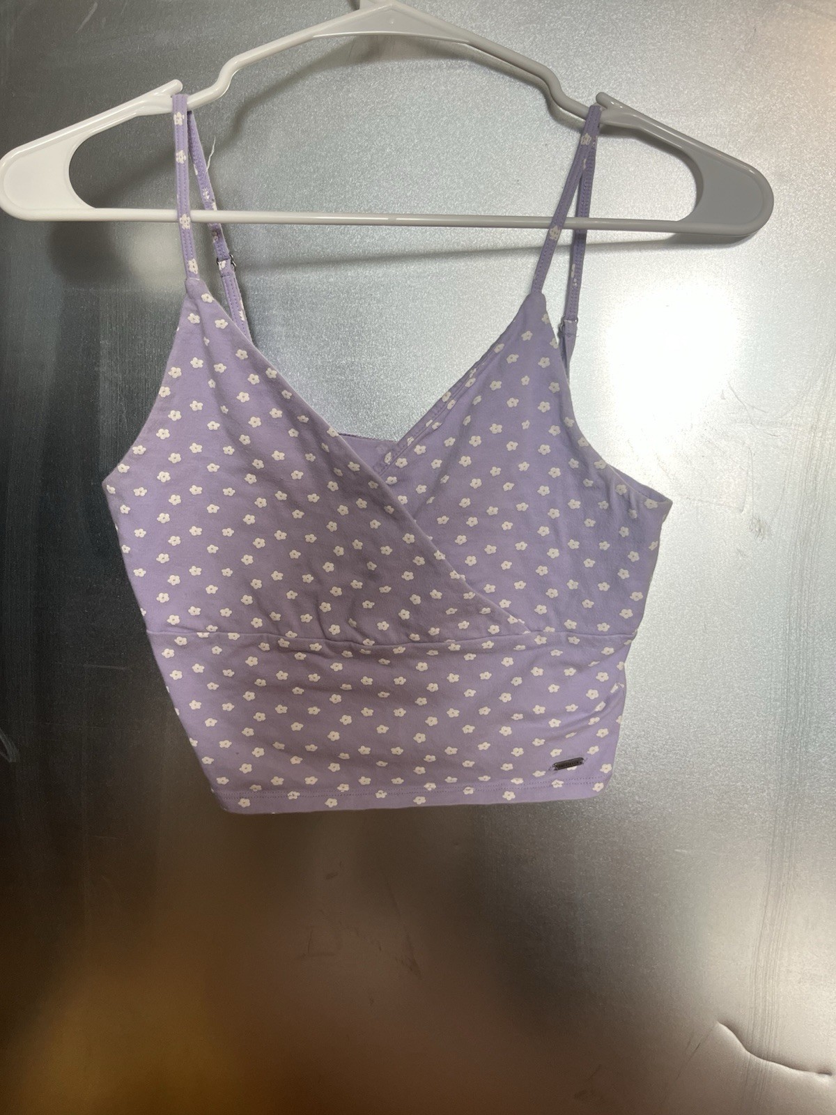 Hollister Women’s Purple Floral Cropped Tank V-Neck Spaghetti Strap Pullover M