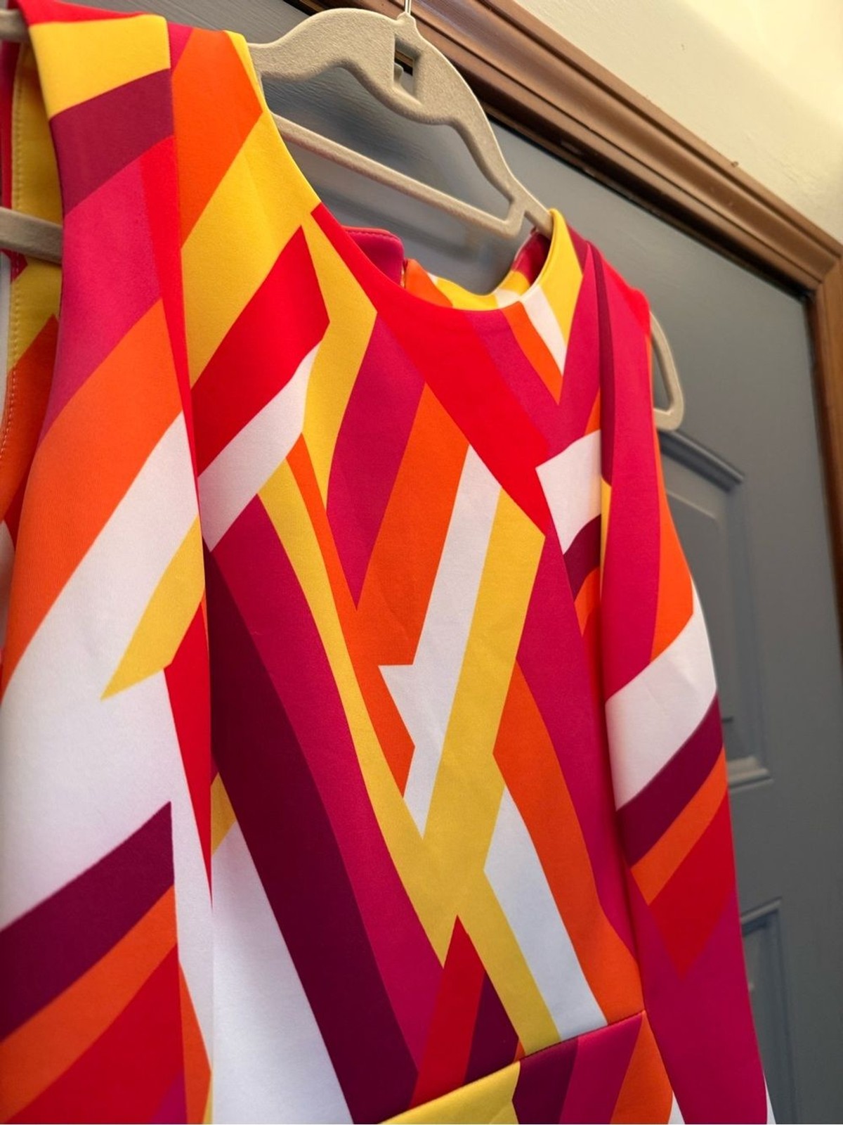 CalvinKlein geometric abstract sleeveless scuba dress (10) orange/yellow/red/wh