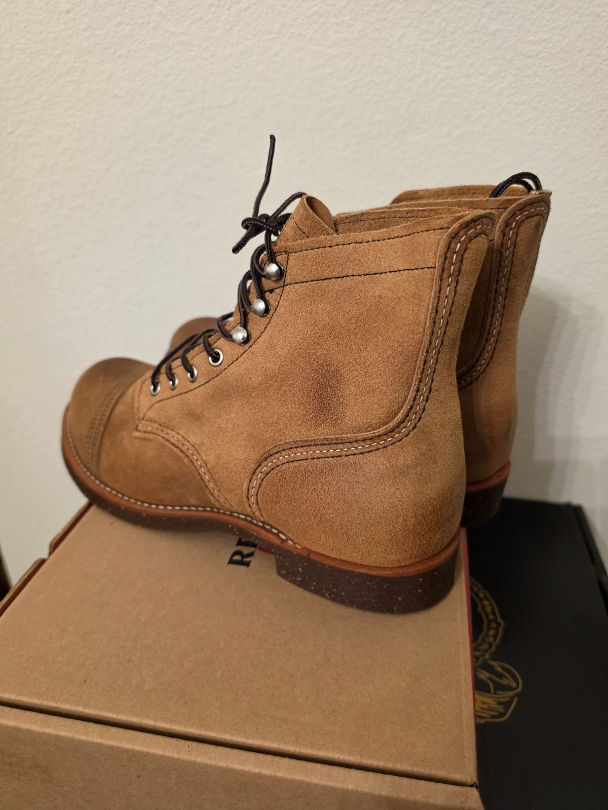 Red Wing Iron Ranger 8113 Hawthorne Muleskinner Roughout Boots Men’s 9 D