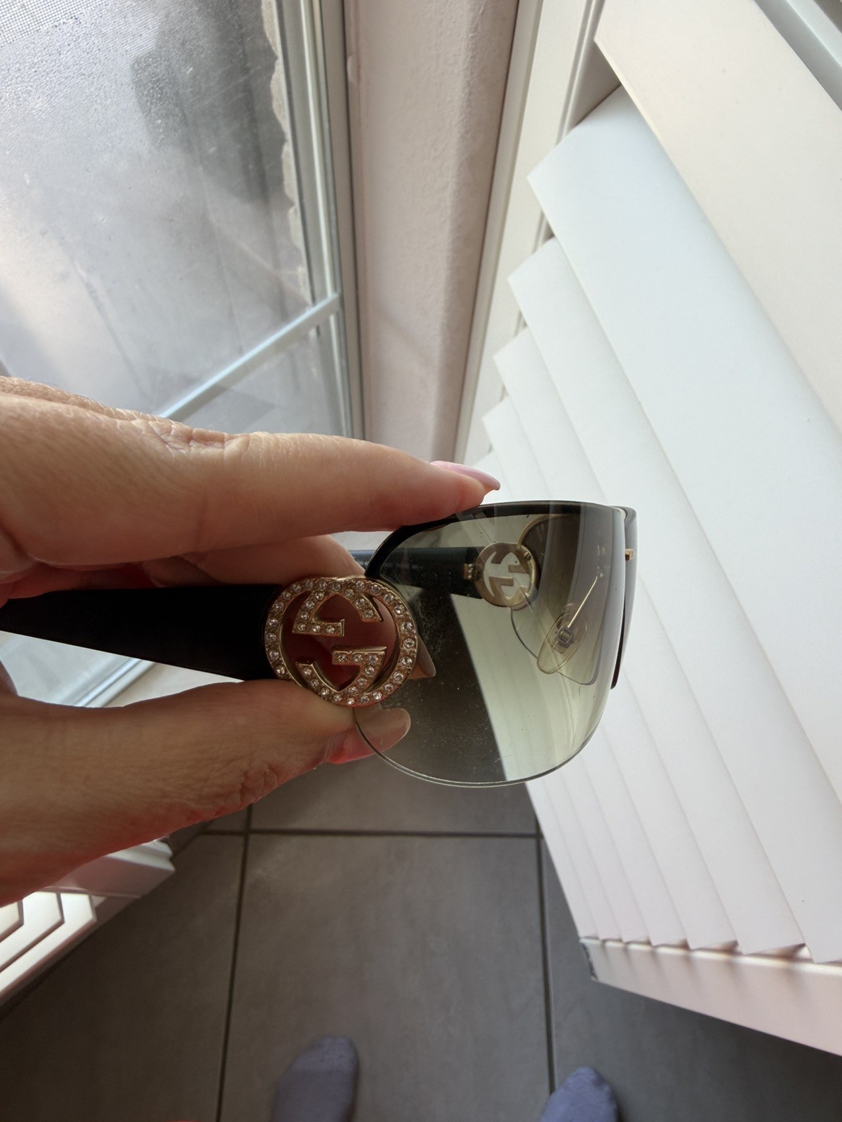 Authentic Gucci GG 4224/S Rimless Oversized Shield Sunglasses Gray Lens