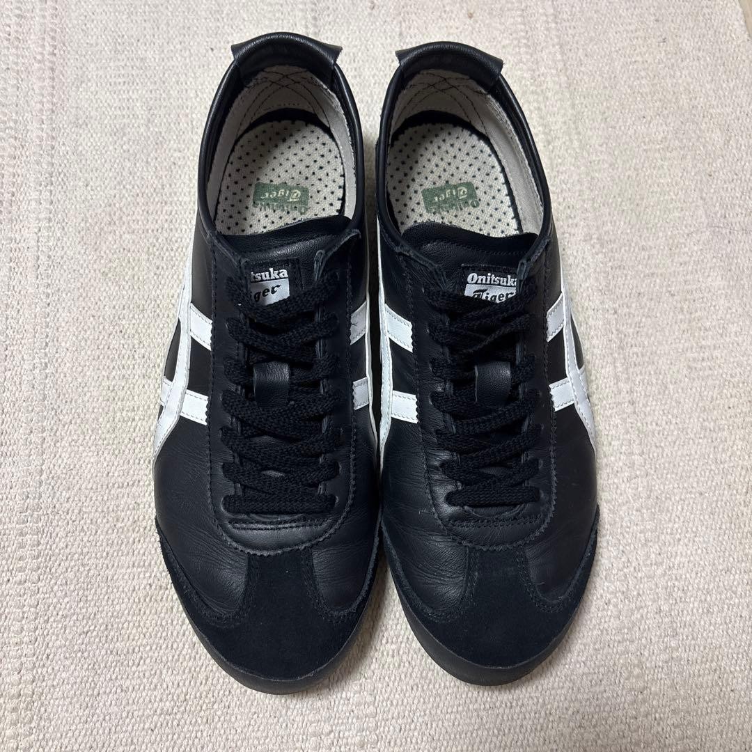 9 Onitsuka Tiger Mexico 66