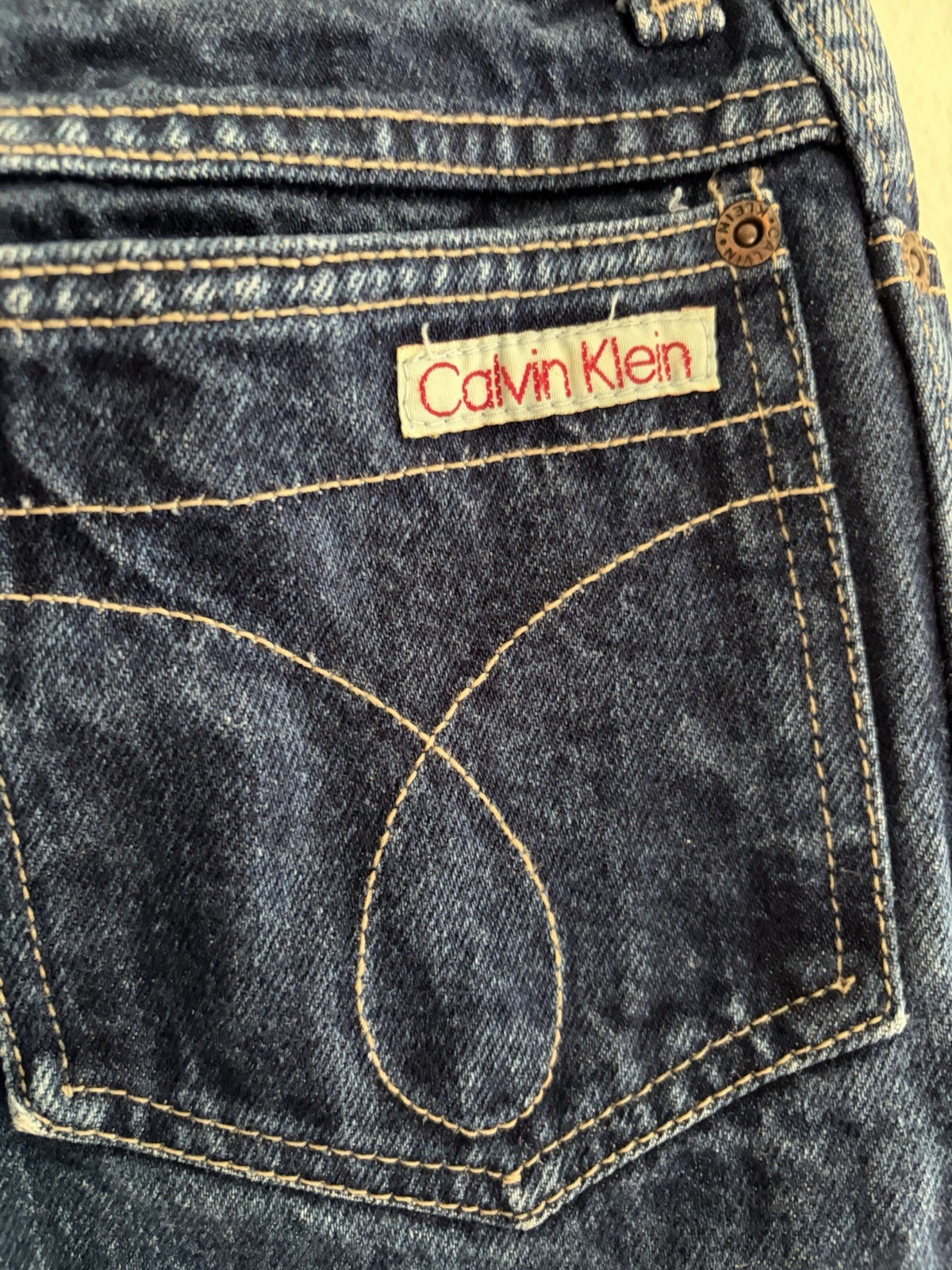 Calvin Klein Women’s Size 6 Dark Wash Jeans Straight Leg 100% Cotton