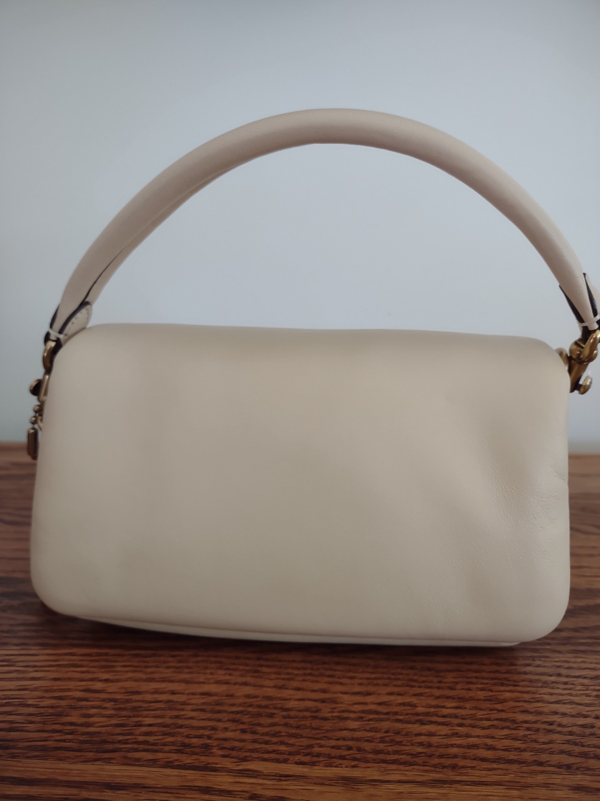 ❤️ NWT Coach Pillow Tabby 18 Mini Brass/Ivory C3880 Shoulder Bag