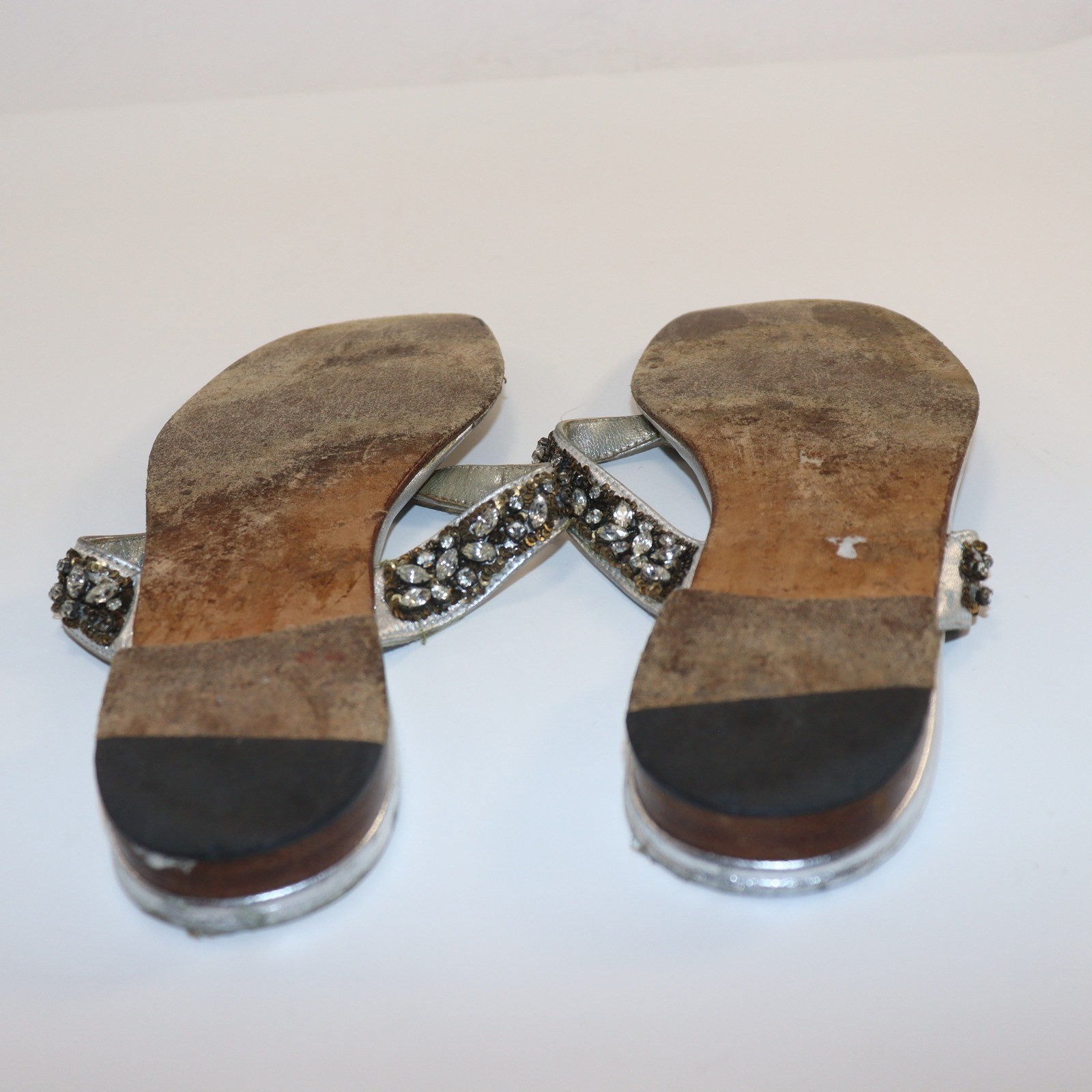 Manolo Blahnik Thong Sandals Womens Silver Embellished Fair Crystal Beads Size 6