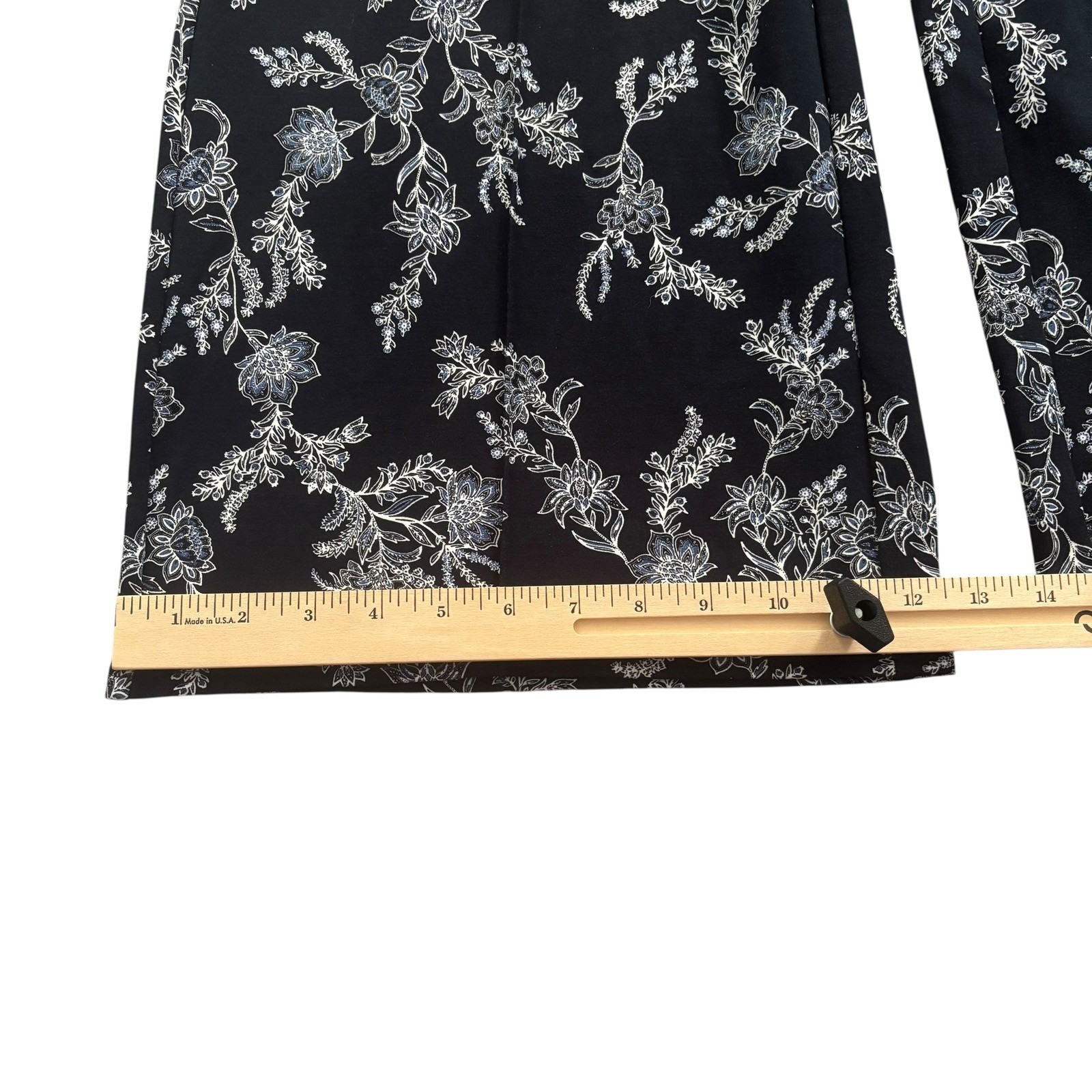 J Jill Pants Medium WearEver Navy Floral Wide Leg Pleated Pull On Cropped