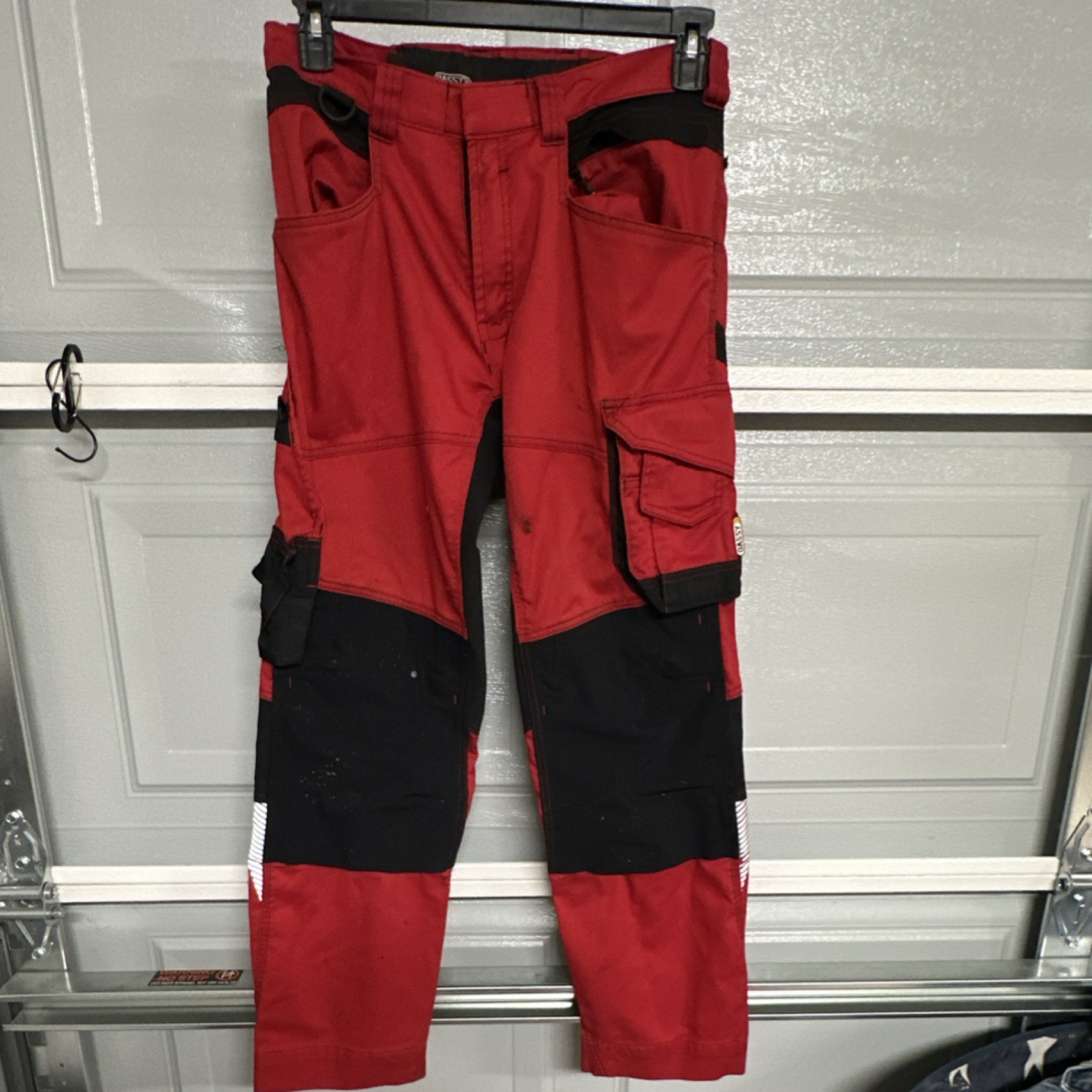 Dassy Red Black Work Pants Multiple Pockets Reinforced Areas Men