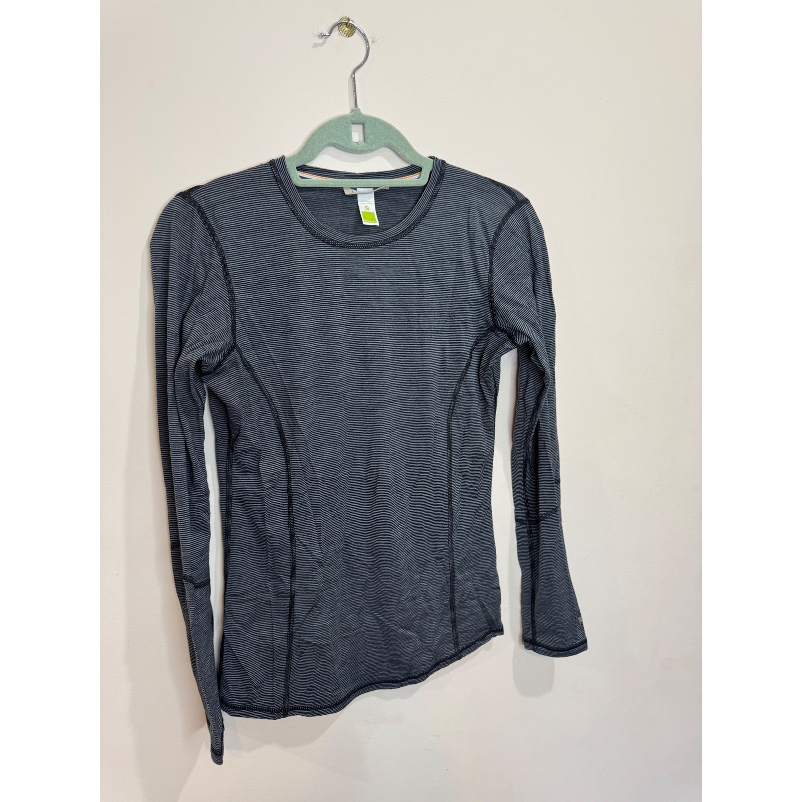 Smartwool Gray Striped Long Sleeve Merino Wool Base layer Top Gray sz S Women