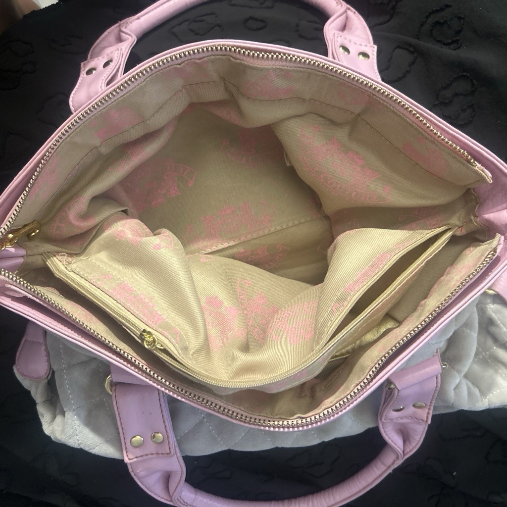 Quilted Juicy Couture shoulder bag with grey and pink Once Upon a Time (stain)