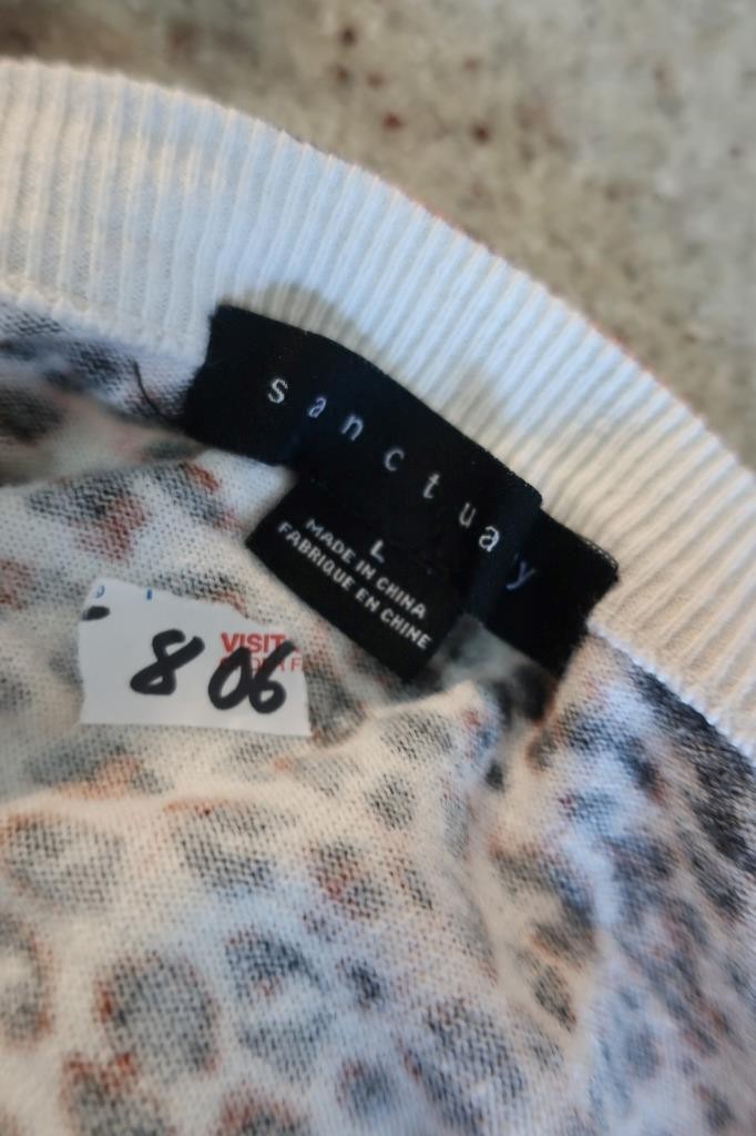 Womens Sanctuary (Item-806) White Black Pink Animal Print Sweater L