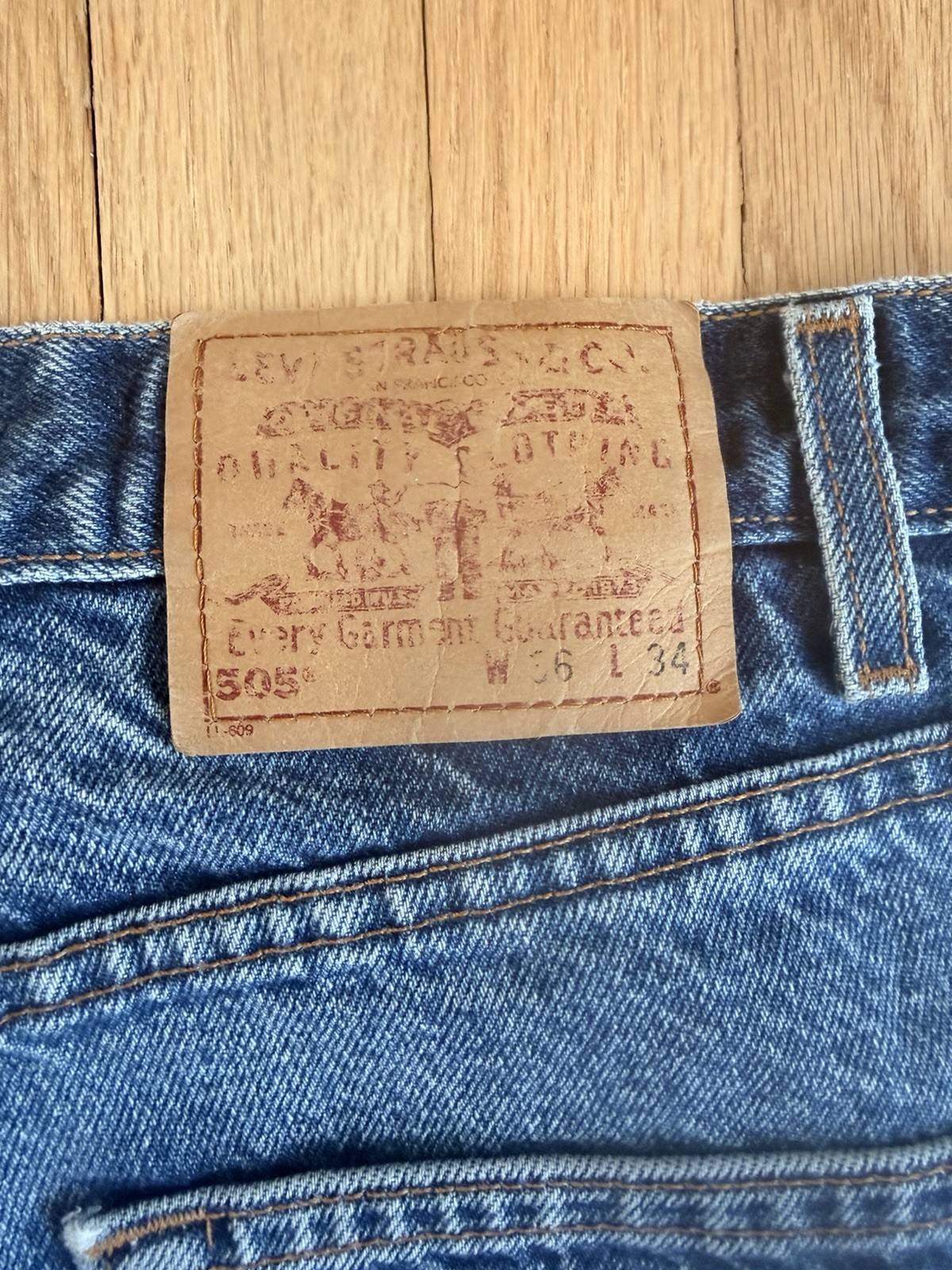 Levi’s Men’s Blue Medium Wash Denim Jeans Straight Leg