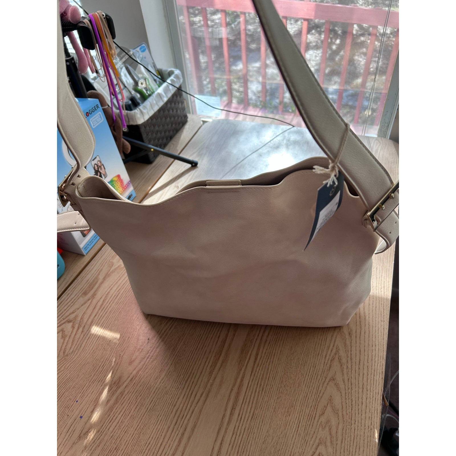 New Womens Universal Thread Faux Leather Look Handbag Purse Cream 15”x16” w/flaw
