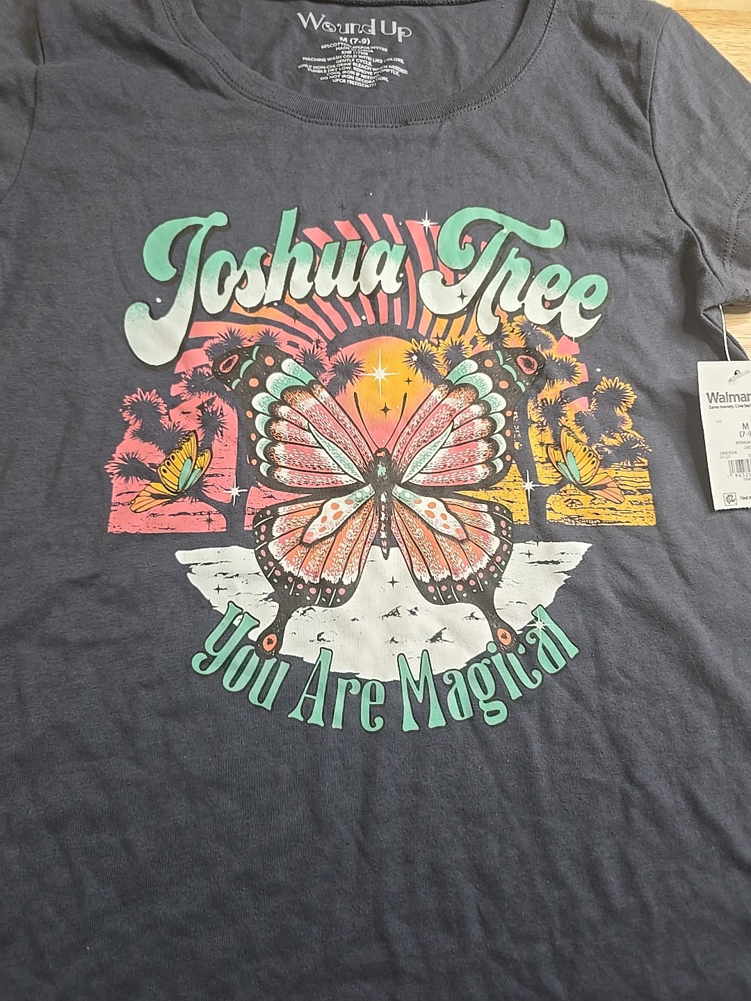 Wound Up Womens Joshua Tree Butterfly California T-shirt Size Medium (7-9) NWT