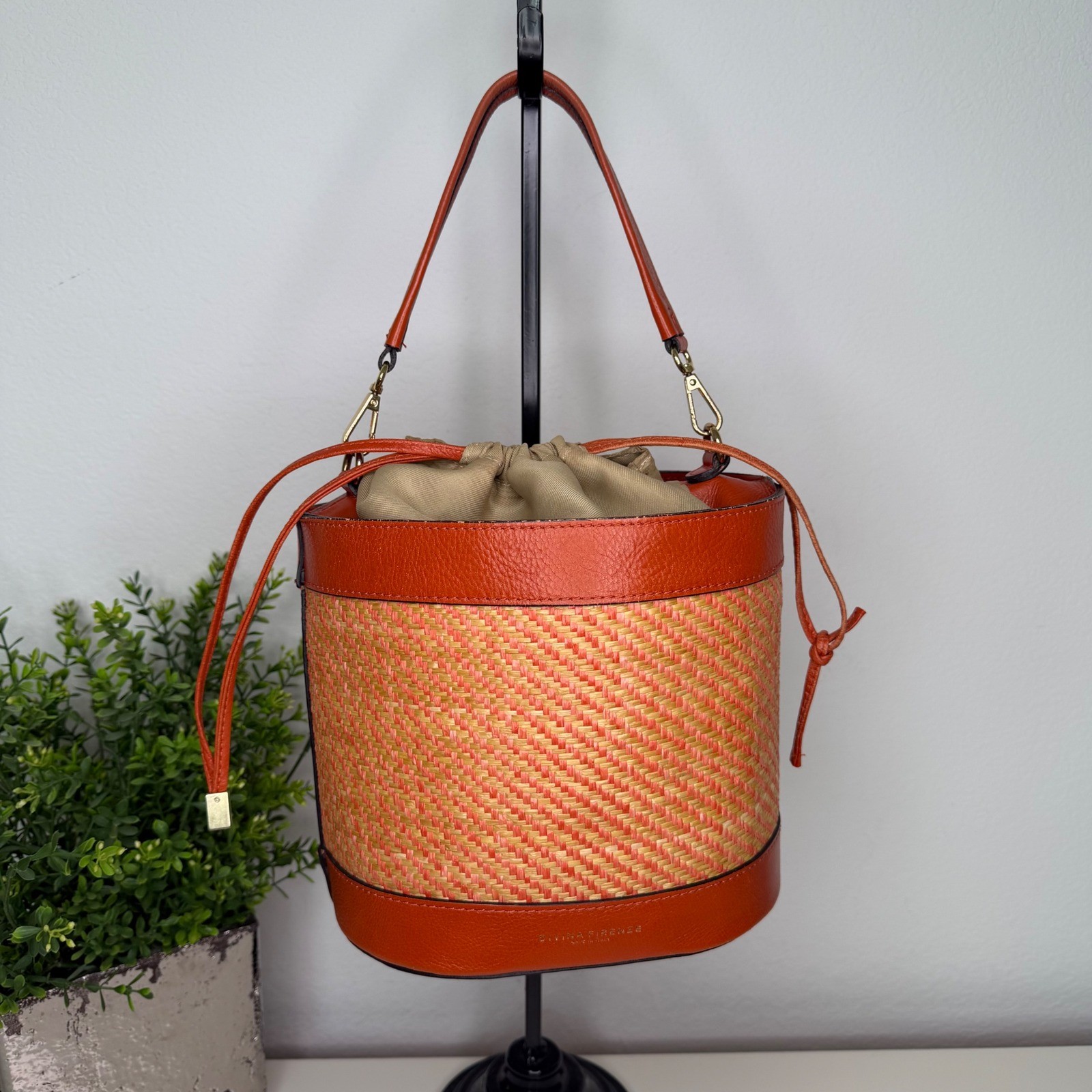 Divina Firenze Bucket Bag Womens Orange Woven Straw Leather Italian Boho Small