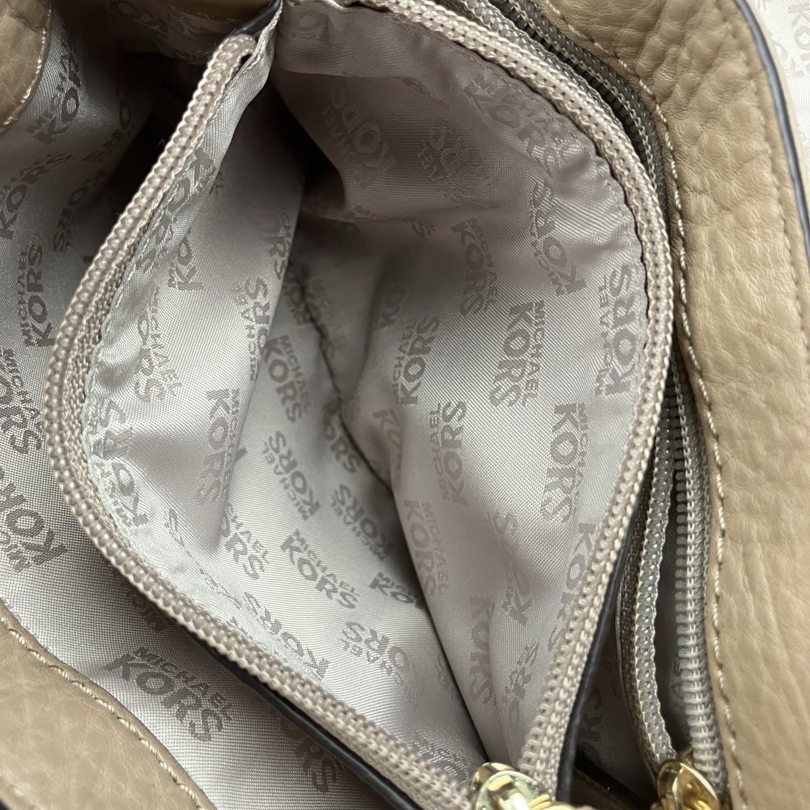 Michael Kors Sloan Tan Pebbled Crossbody Bag Small Turn Lock Chain Strap Gold
