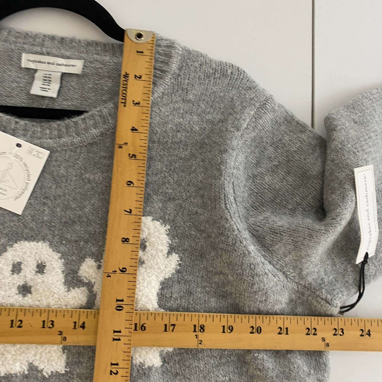 Cupcakes & Cashmere Ghost Sweater Size 1X Pullover Light Gray Halloween