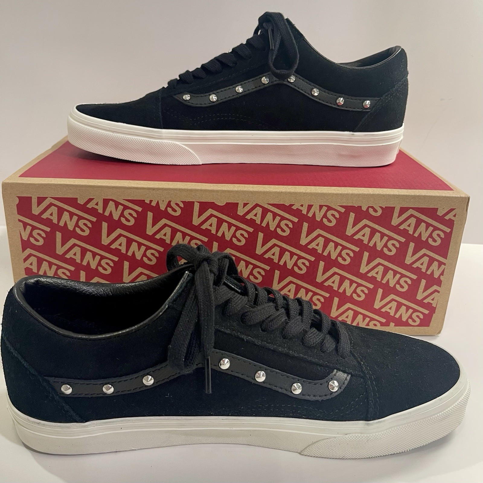 VANS Off The Wall Old Skool Spikes Black Studded Skate Shoes Men 8.5 Women 10