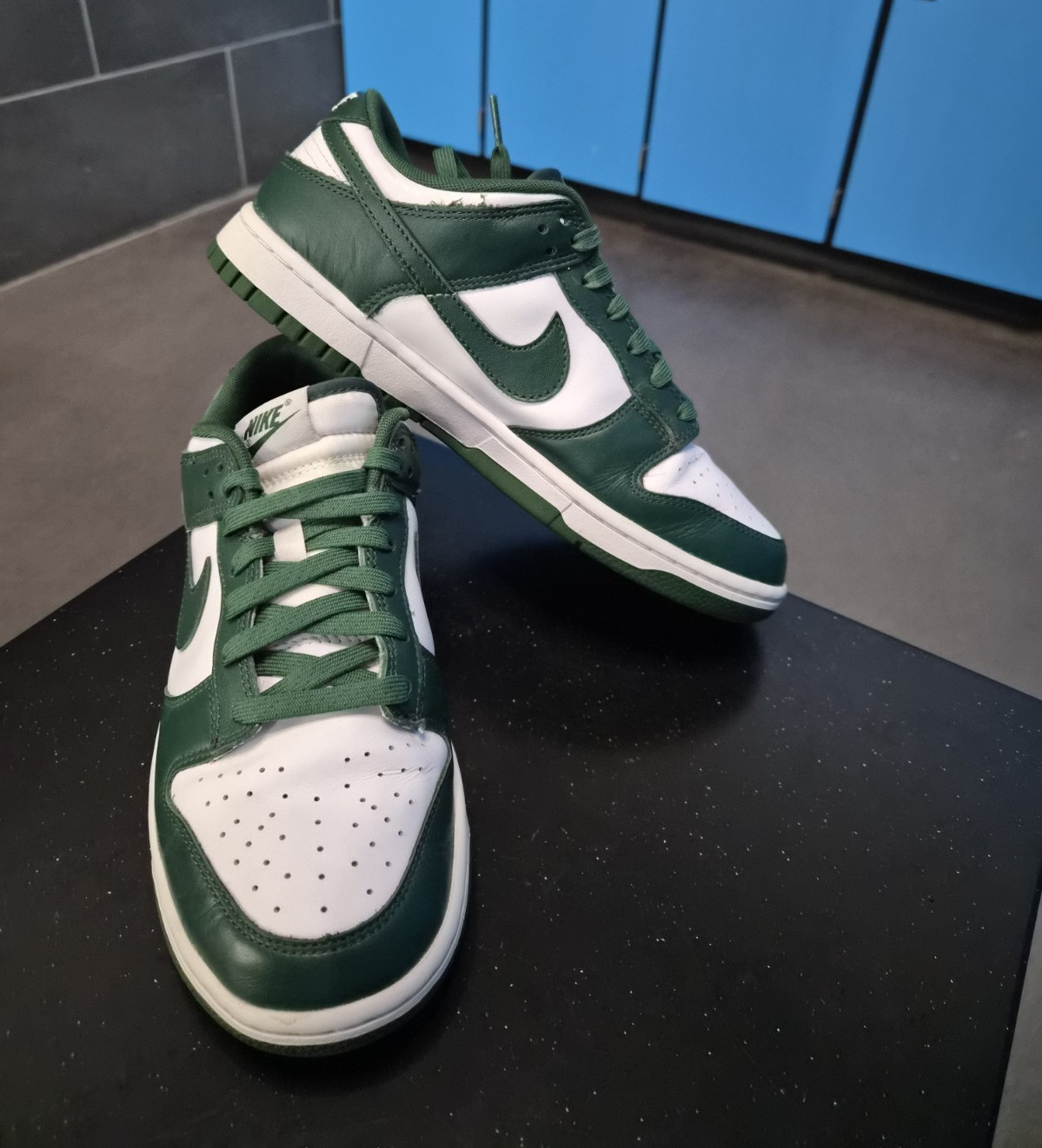 Nike Dunk Low Michigan State Team Green DD1391-101 Size 8 With Box near DS