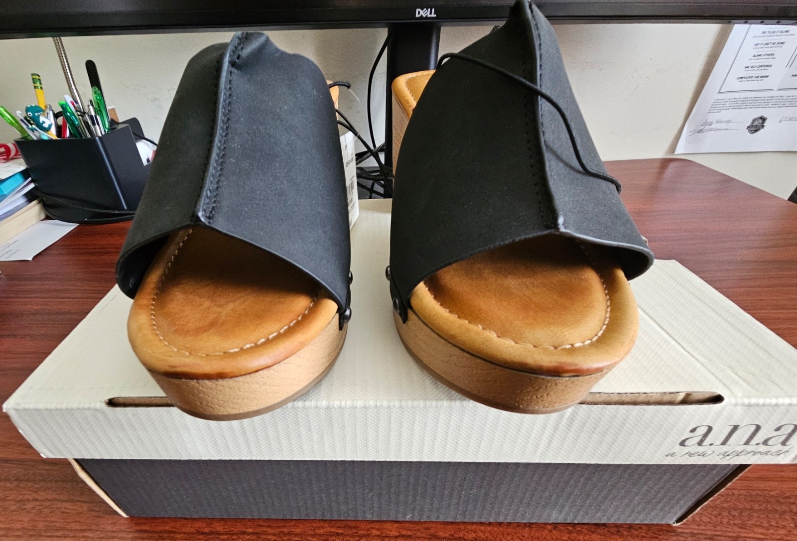 a.n.a Elissa Black Slide Sandals Women’s Size 7M Block Heel Clog Mule NWT